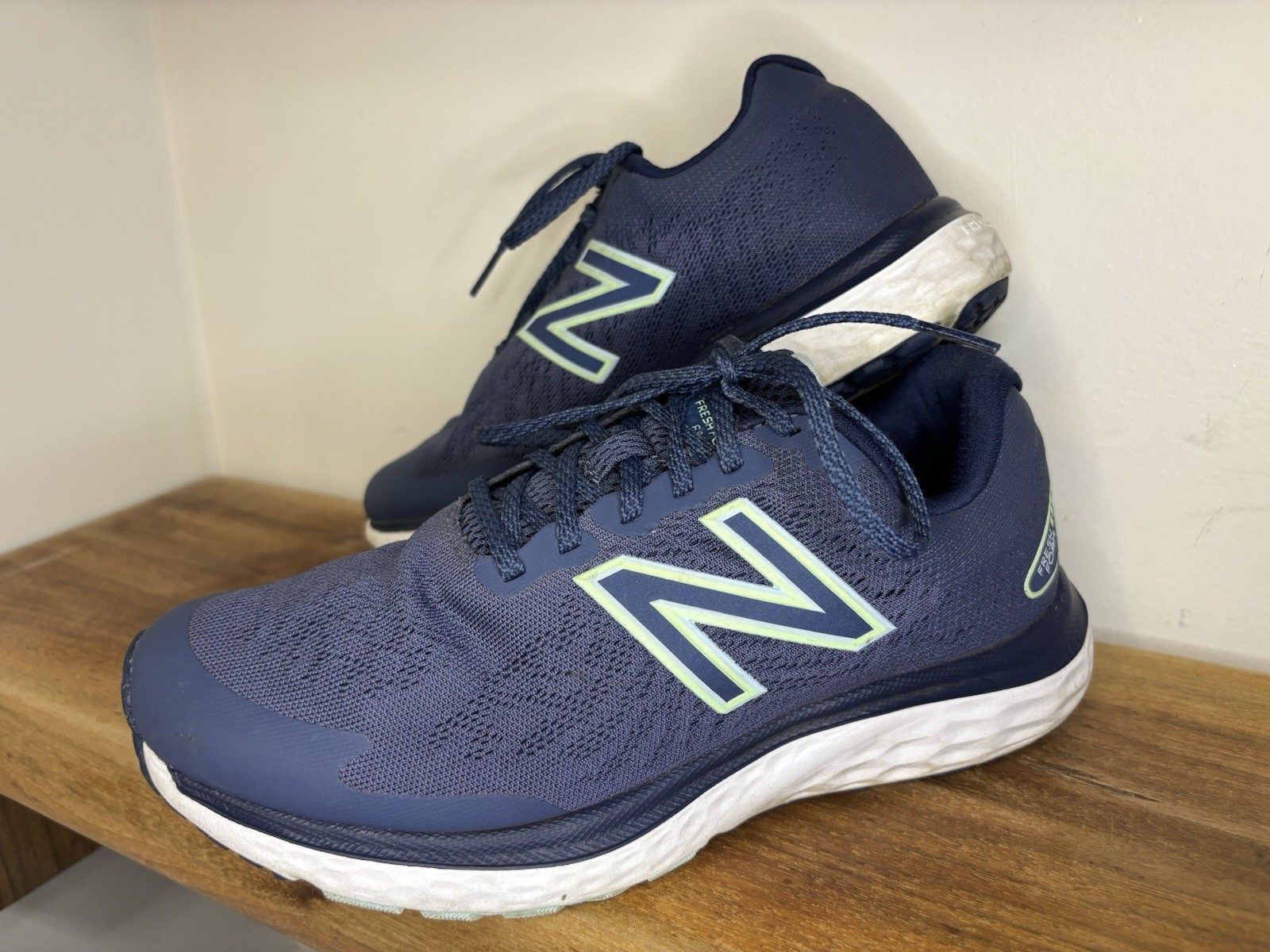New Balance Unisex Fresh Foam Running Sneakers US Size Men 6.5 – Women 8 – Used