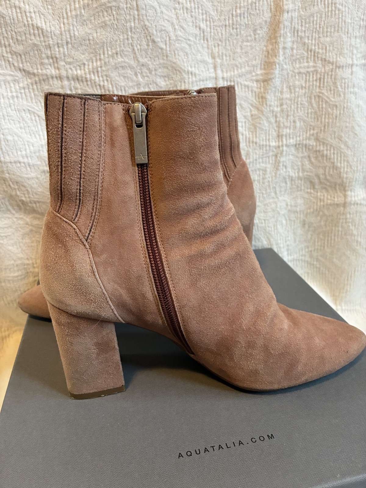 Aquatalia Waterproof Posey Dusty Pink Suede Boots Size 8.5 With Box Retail $495