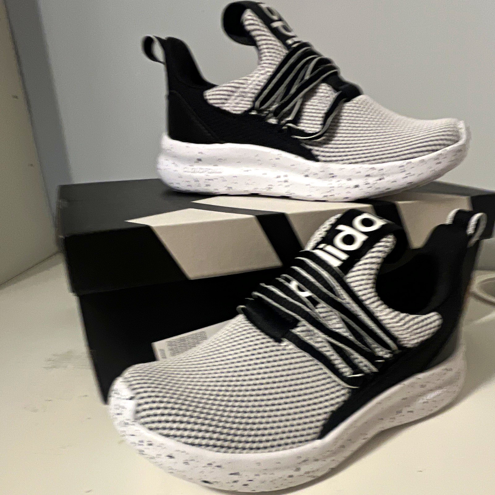 adidas Lite Racer Adapt 7.0 K Slip-On Mesh Black/White Kids 12K IE6384