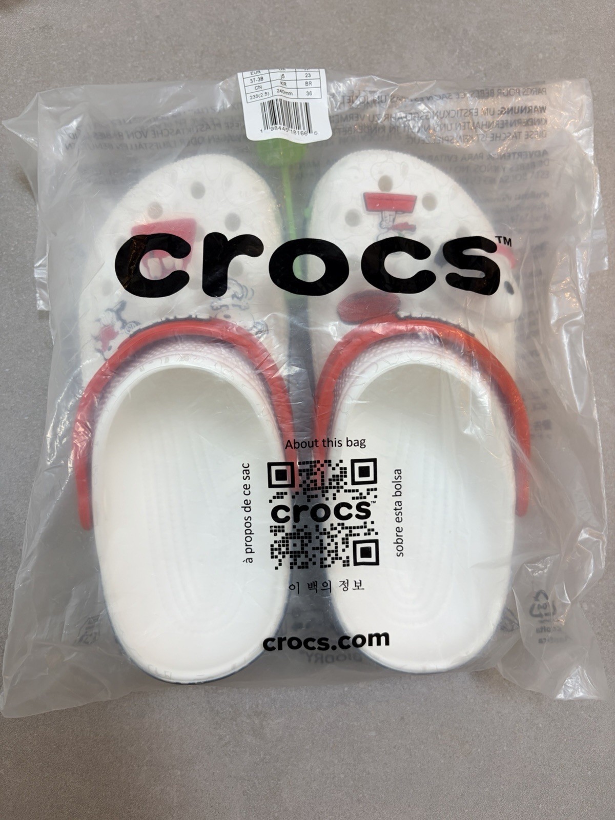New Crocs x Peanuts Snoopy Classic Clogs White Red JP23 EU37-38 With Original Ba