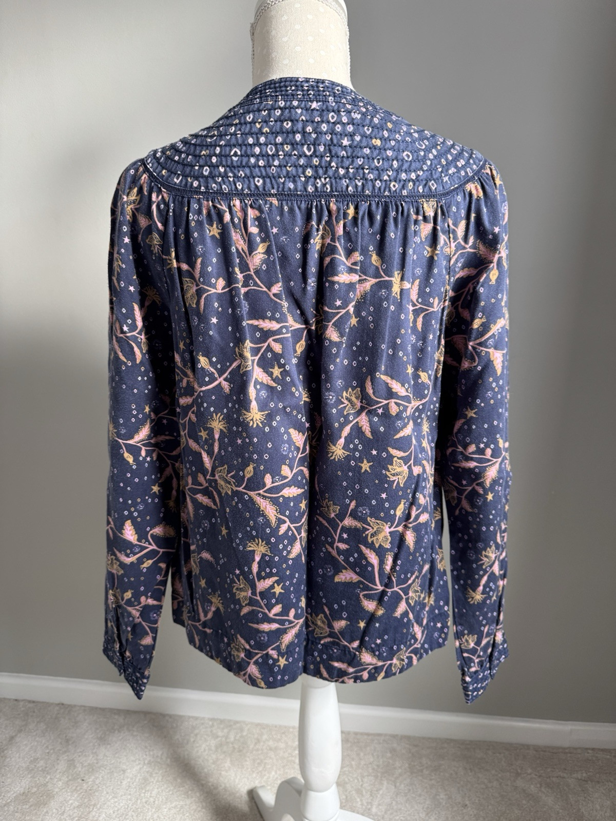 WHITE STUFF NAVY PATTERNED LONG SLEEVE TOP SIZE 10 VGC