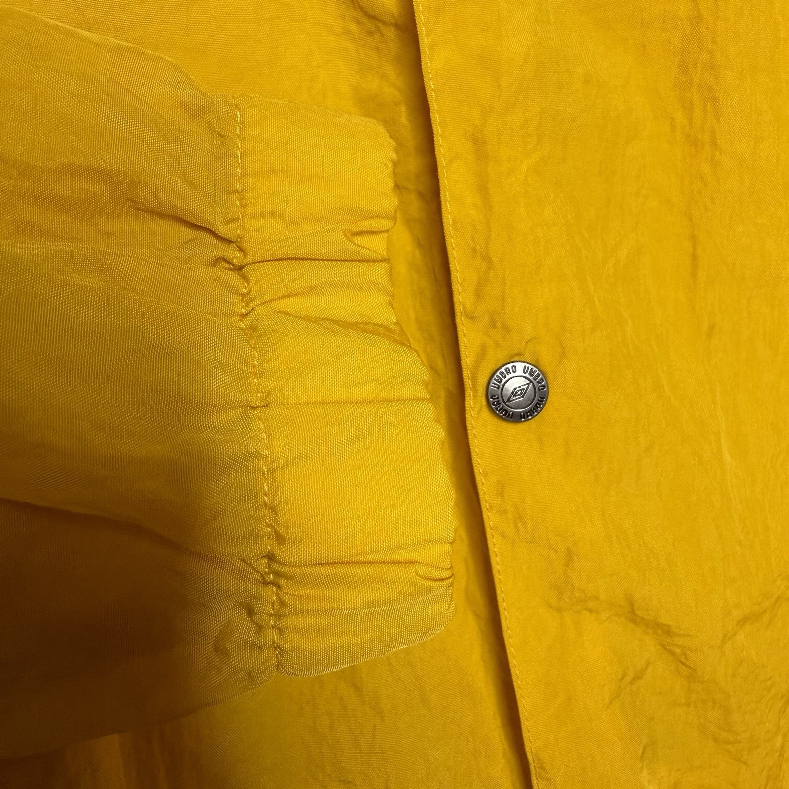 Umbro Premier Jacket Men’s Medium Goldenrod Yellow Windbreaker Coach Soccer