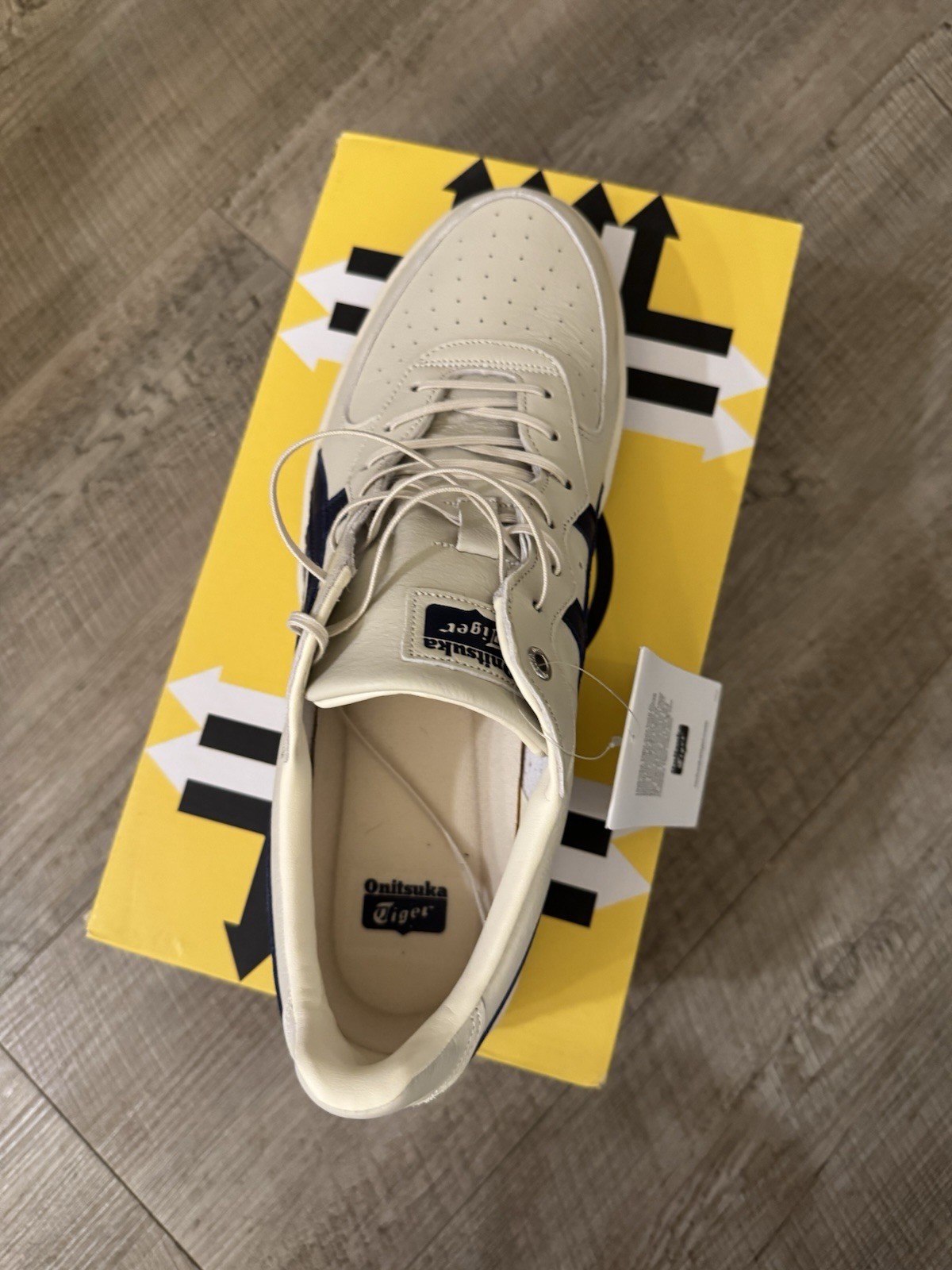 Onitsuka Tiger Men’s GSM SD Cream Peacoat Sneakers Size 11