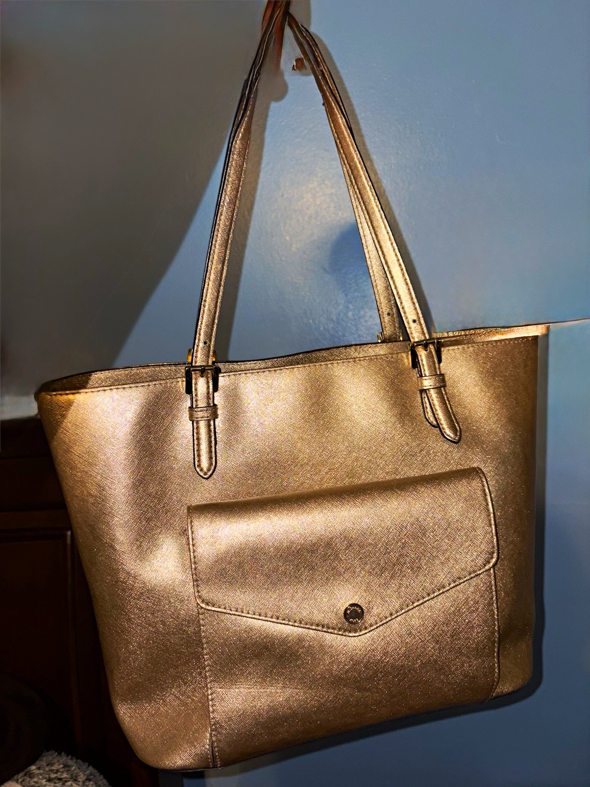 Used Michael Kors Gold Jet Set Front Pocket Tote Large