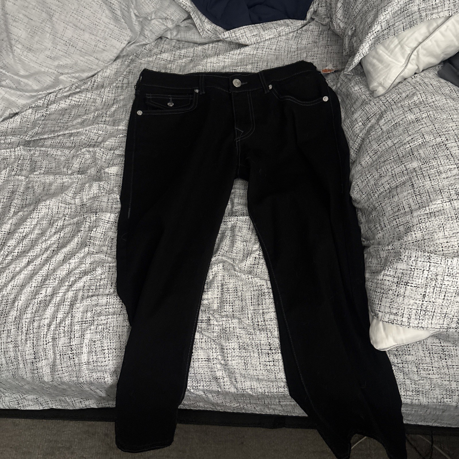 True Religion Jeans 108288N30R Size 30 originally $160