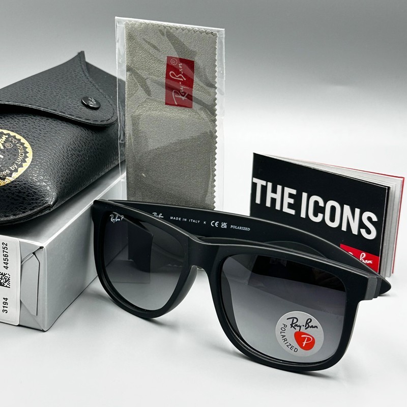 54mm Ray-Ban Justin RB4165 622/T3 Matte Black/Gray Gradient Polarized Sunglasses