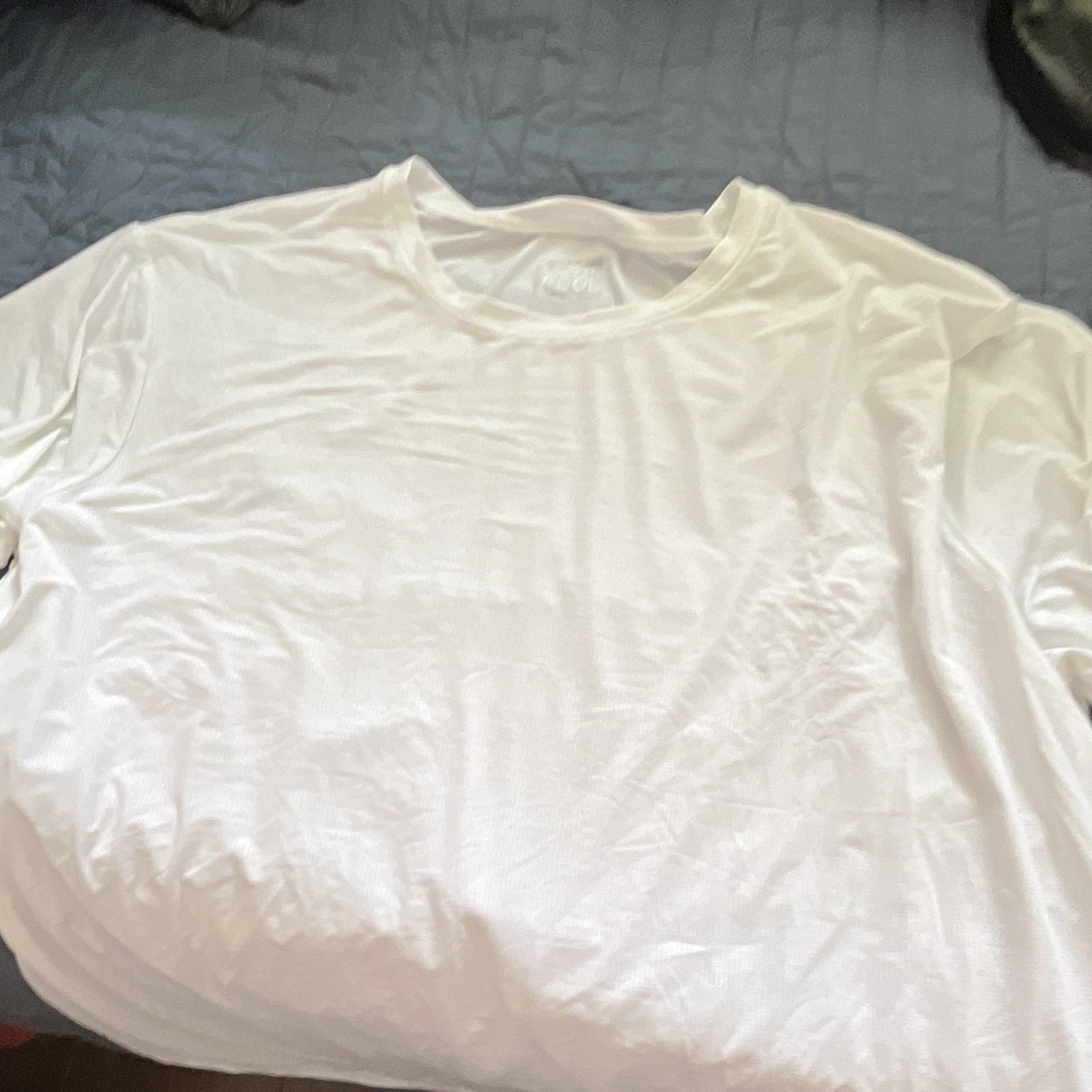 32 Degrees Cool Men’s L White Mesh Crew Neck Short Sleeve Solid T-Shirt