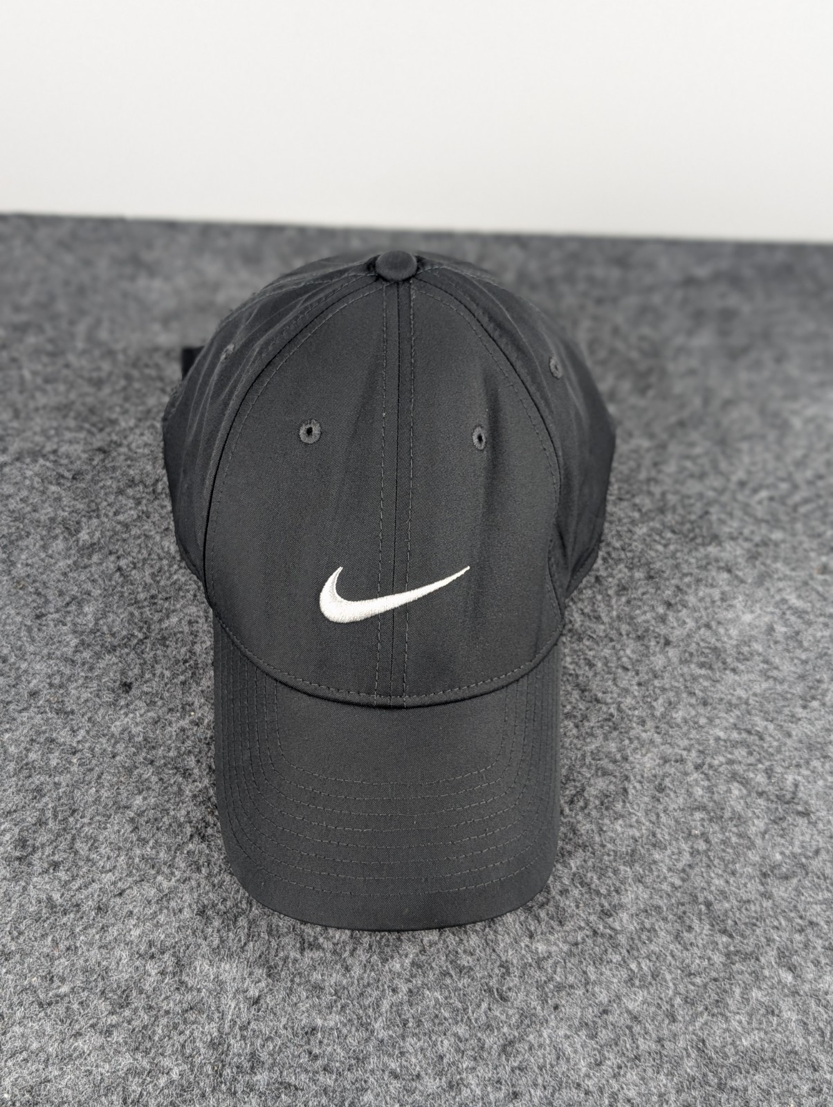 Nike Hat Cap Strap Back Black Swoosh Logo Legacy 91 Lightweight Dri FIT Mens