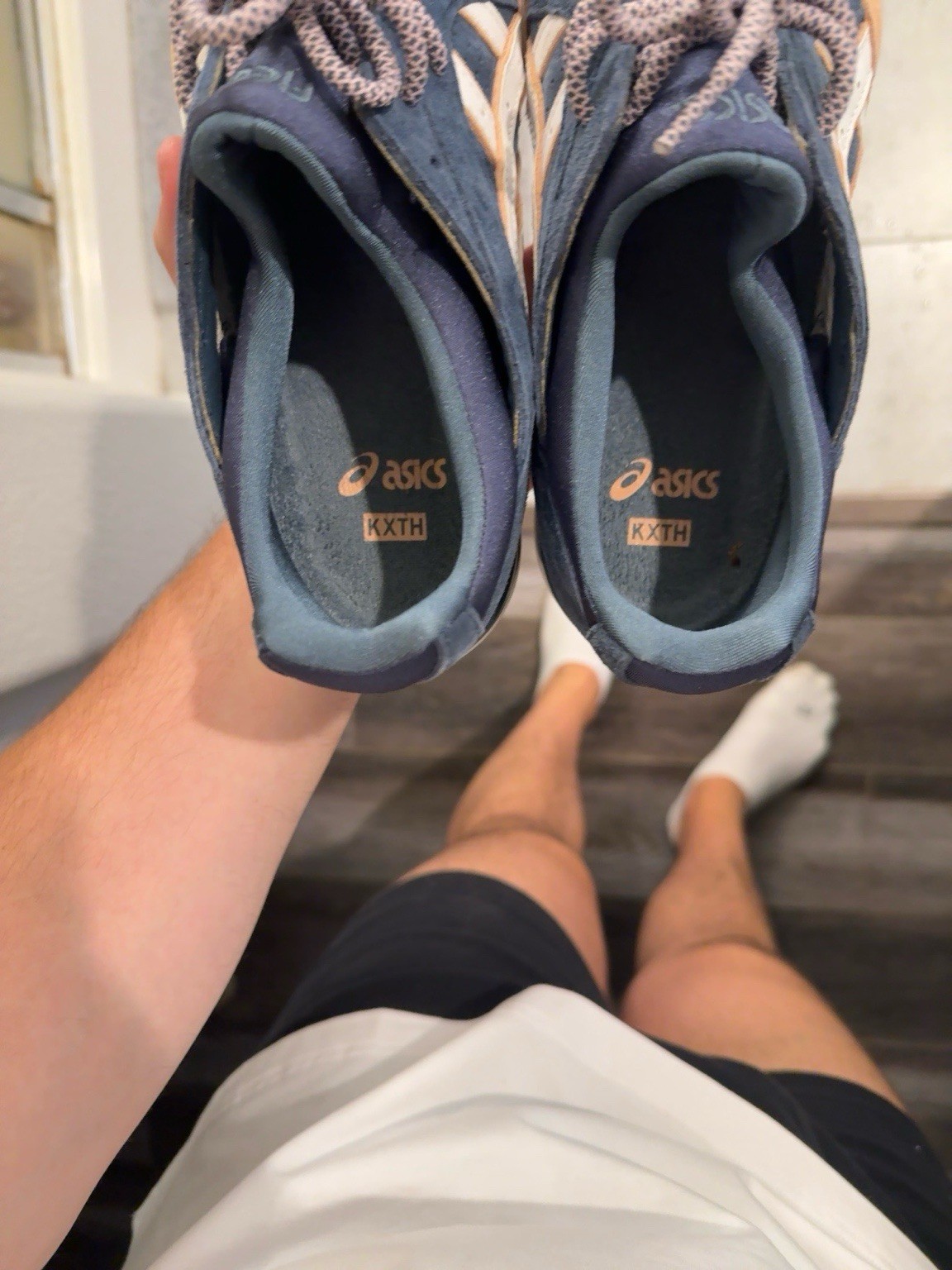 Kith x ASICS Gel-Lyte V Salmon Toe 2023 Size 11 US Complete Box Extra Laces