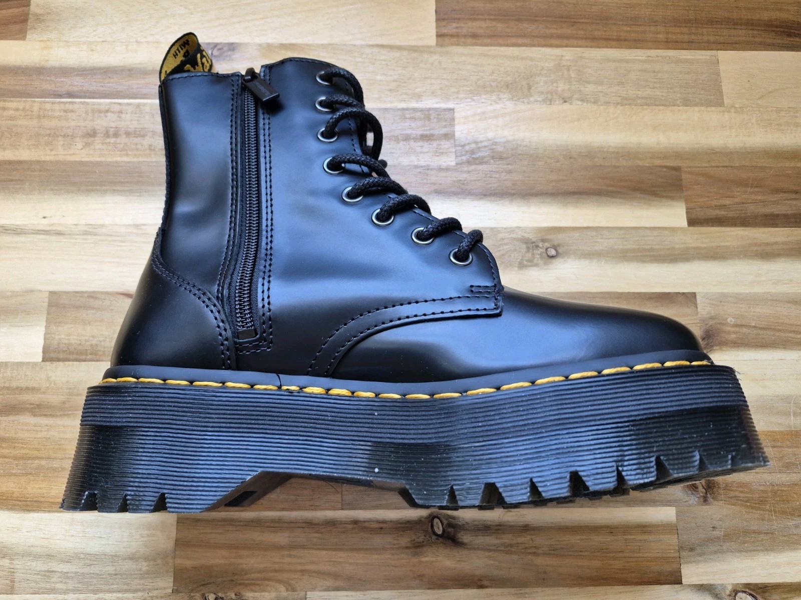 Dr. Martens Jadon Platform Leather Women’s Boot Black Polished Smooth 7 US -5 UK