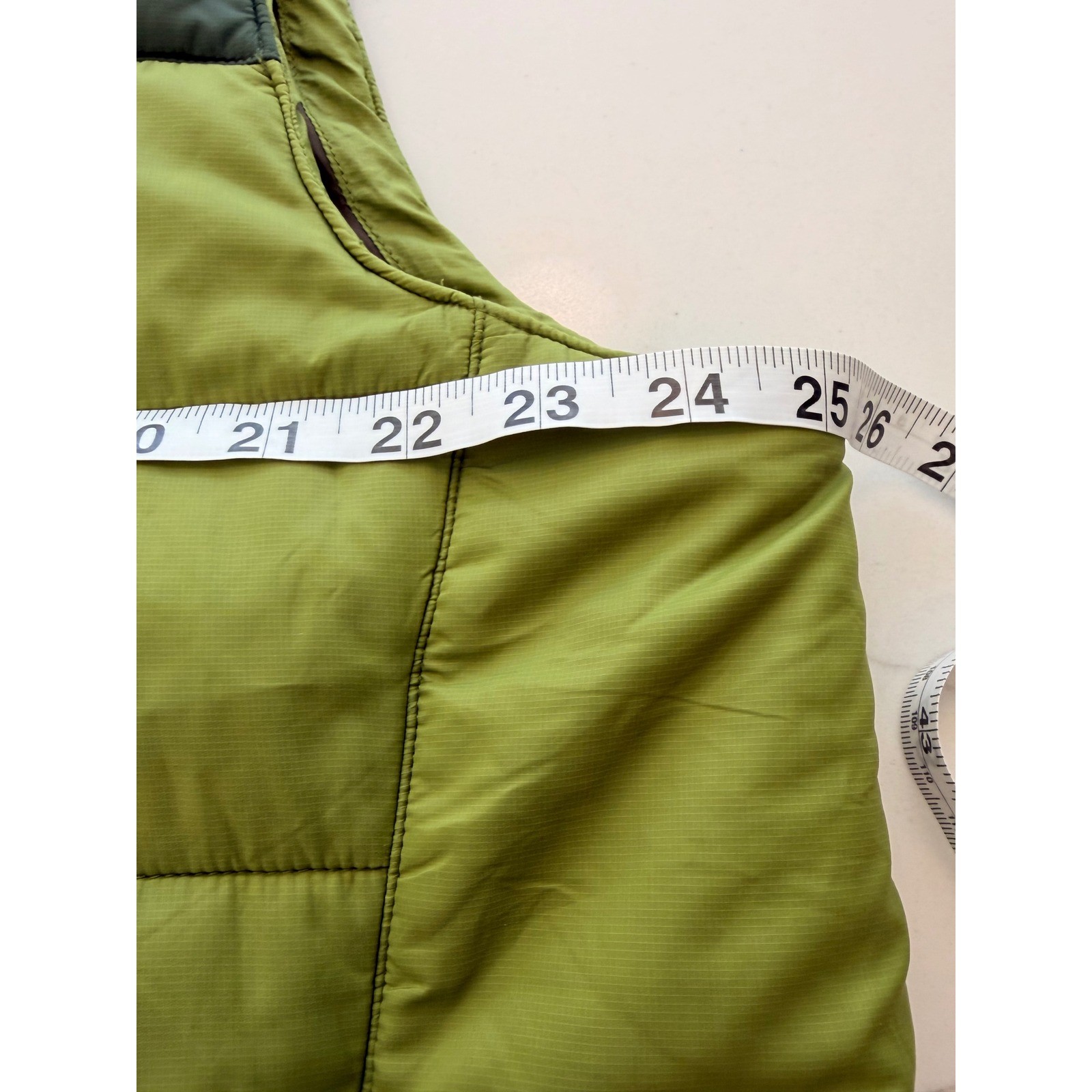 Men’s Green Puffer Vest Lightweight Zip Outdoor Hiking Insulated XL