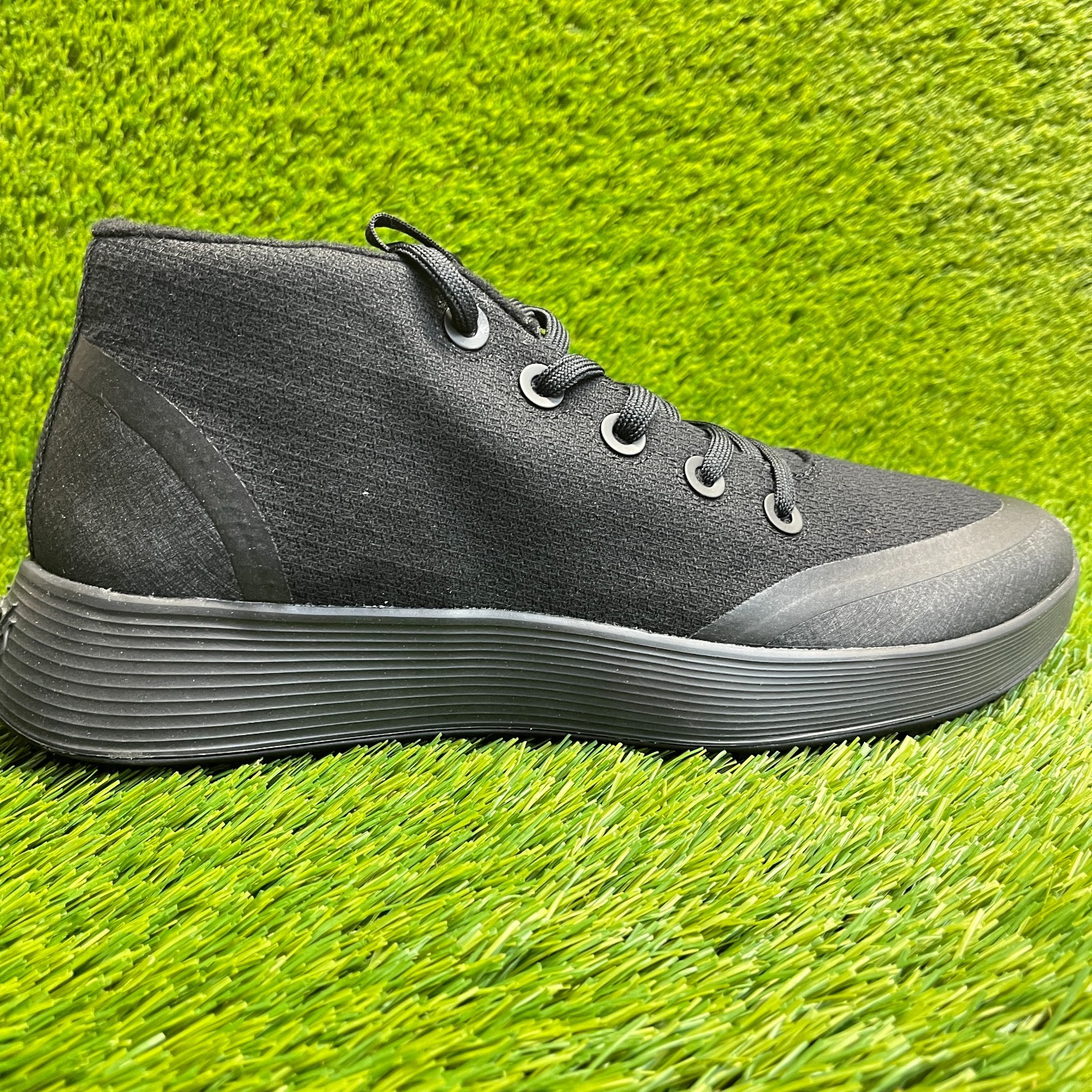 Allbirds Runner-Up Protect Mens Size 13.5 Natural Black Athletic Shoes Sneakers