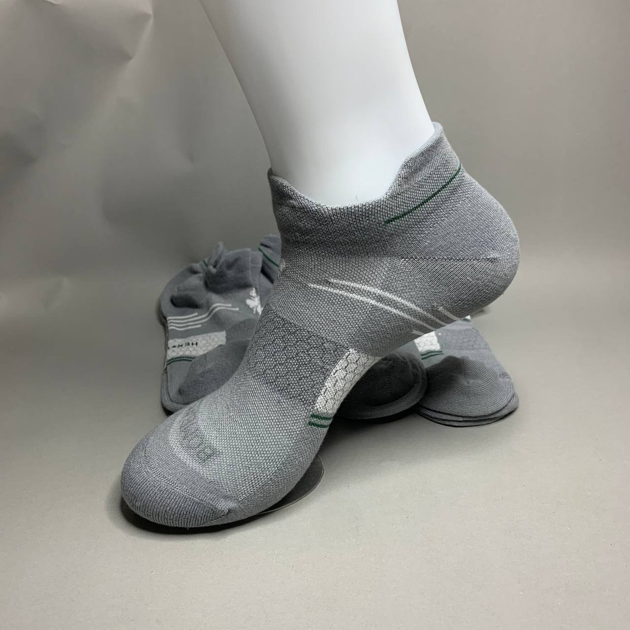 Bombas Men Women Ankle Quarter Socks 4 Pairs Dark Gray Charcoal Size L Large