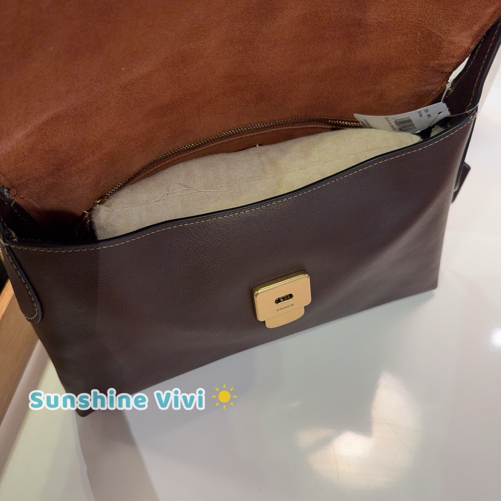 NWT Coach Chelsea Shoulder Bag 30 Brass maple grain Leather Cds58
