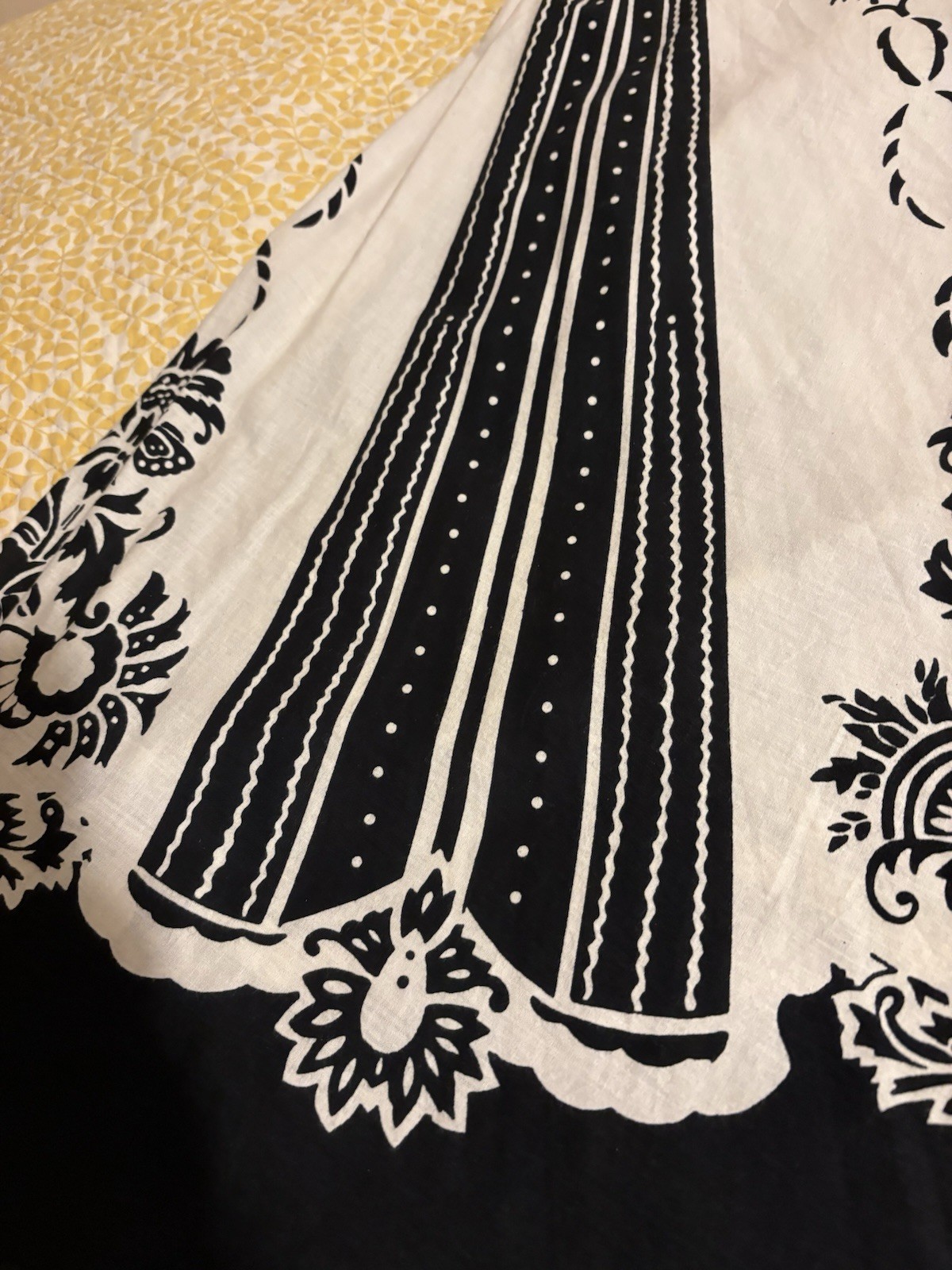 S-L Studio West Half Circle Skirt Nouveau Print Black White Cotton Nostalgic VTG