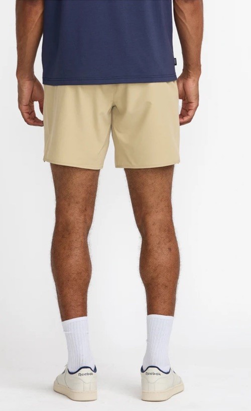 $60 RVCA Men’s Yogger Stretch 17 Shorts 8″ – Khaki Beige – XLarge -New Tag