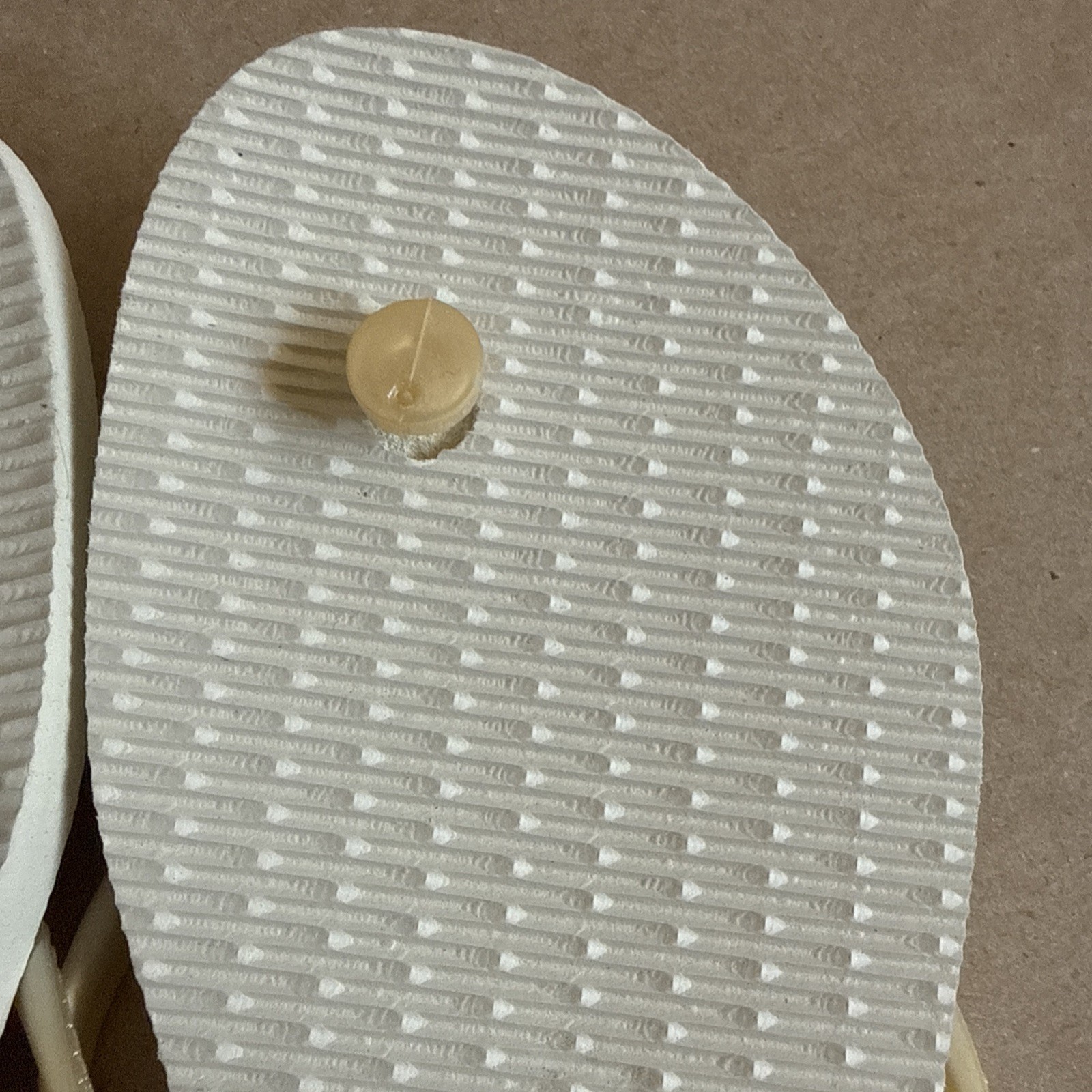 Havaianas Slim White Pearlized Straps 41/42 – New