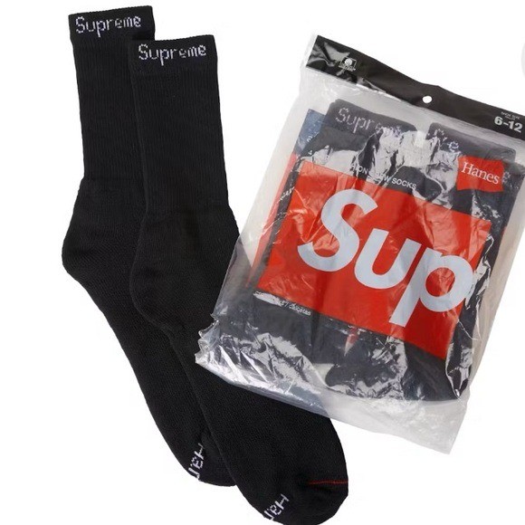 Supreme Black Crew Socks 4-Pack Size 6-12 NWT Authentic