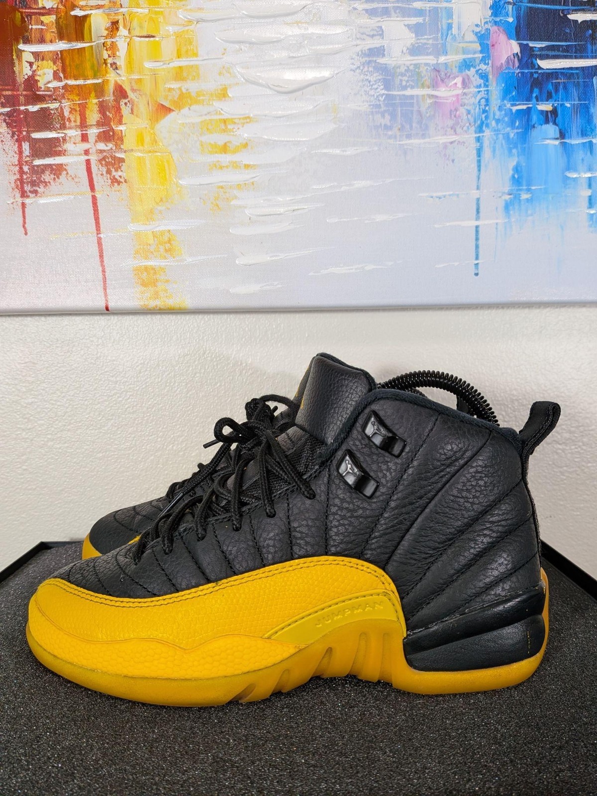 Air Jordan 12 Retro Shoes Youth Size 4.5Y Black Yellow Sneakers 153265-070