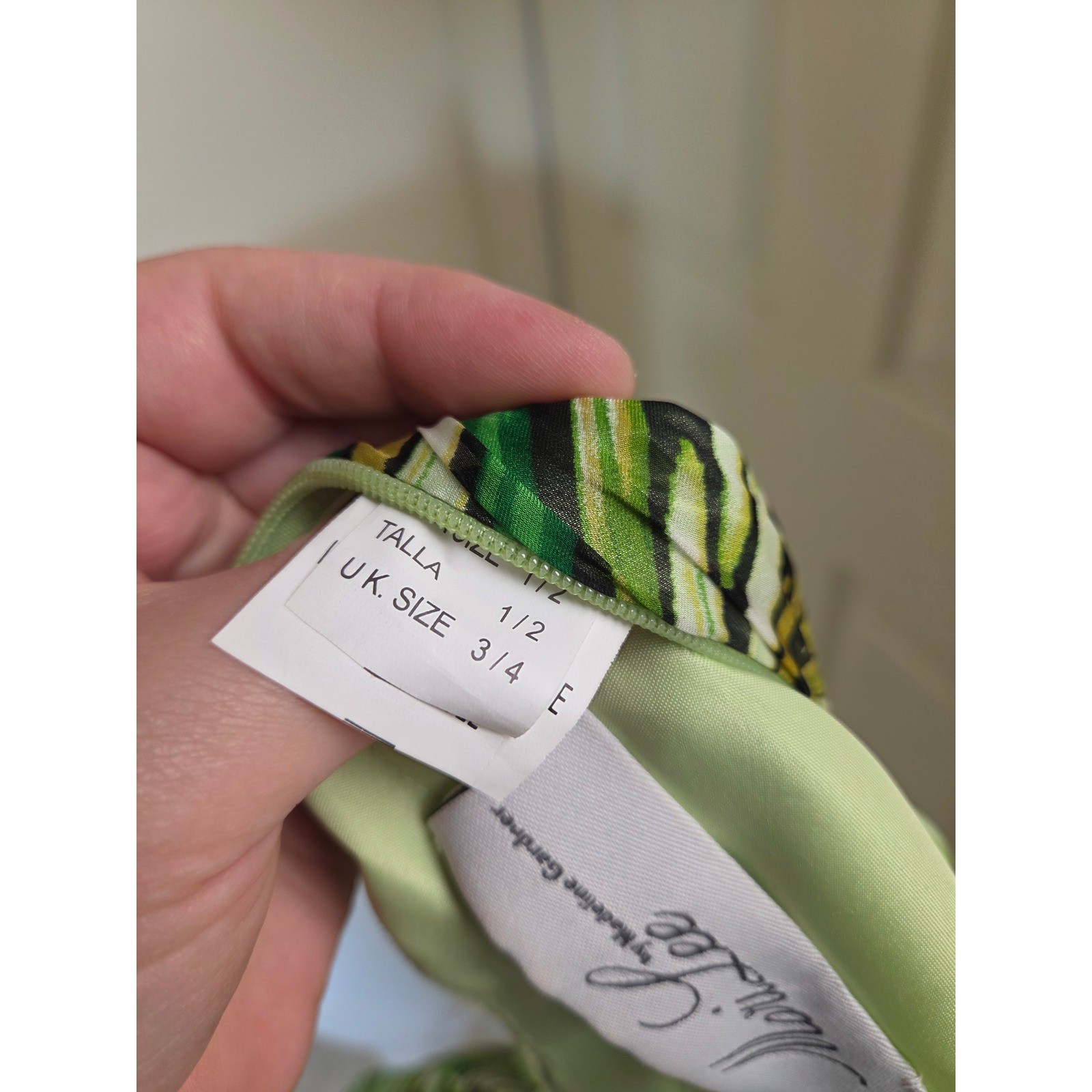 Mori Lee Madeline Gardner Green Silk Beaded Keyhole Formal Gown Dress Size 1/2
