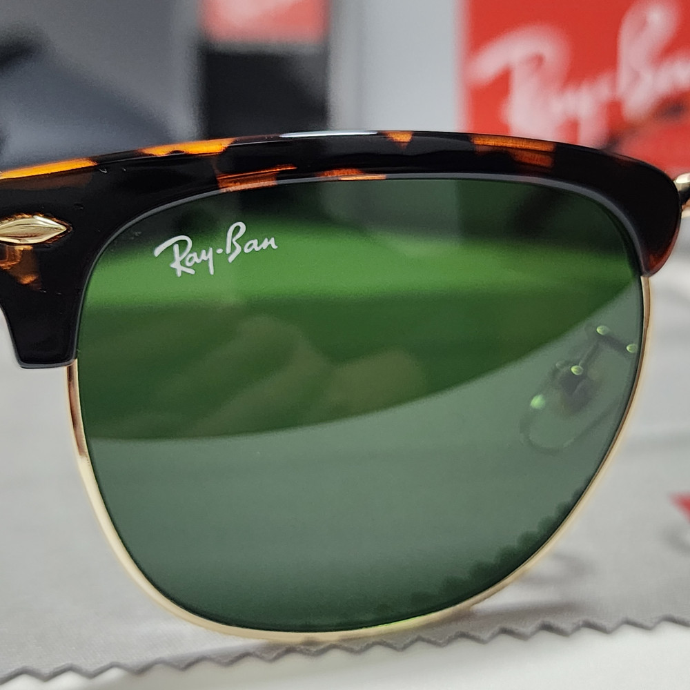 Ray-Ban RB3016 Clubmaster Sunglasses Brown Tortoise Frame Glass Green Lens 51 mm