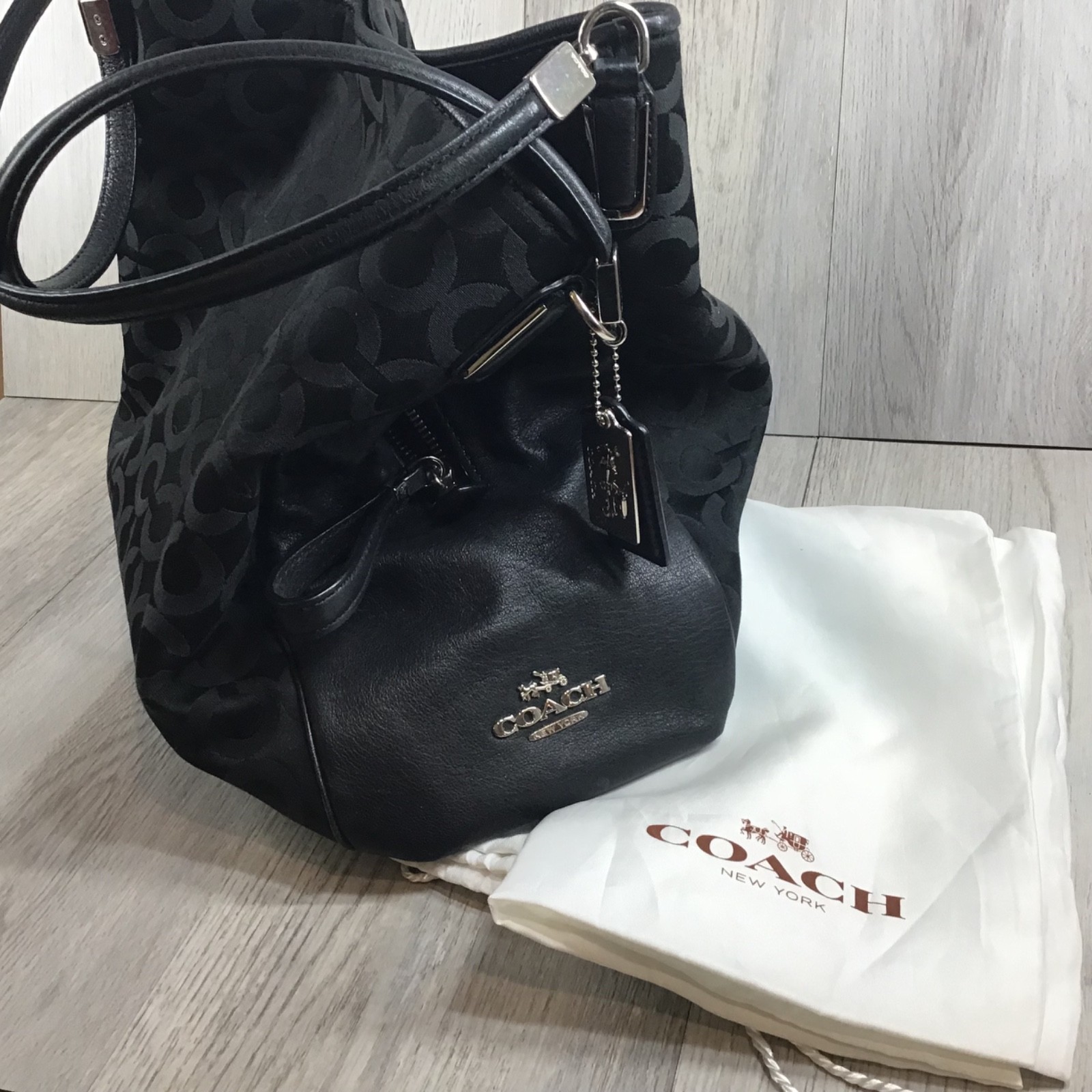 COACH Madison Phoebe Signature Collection 3 Compartment Hobo Shoulder Bag Purse