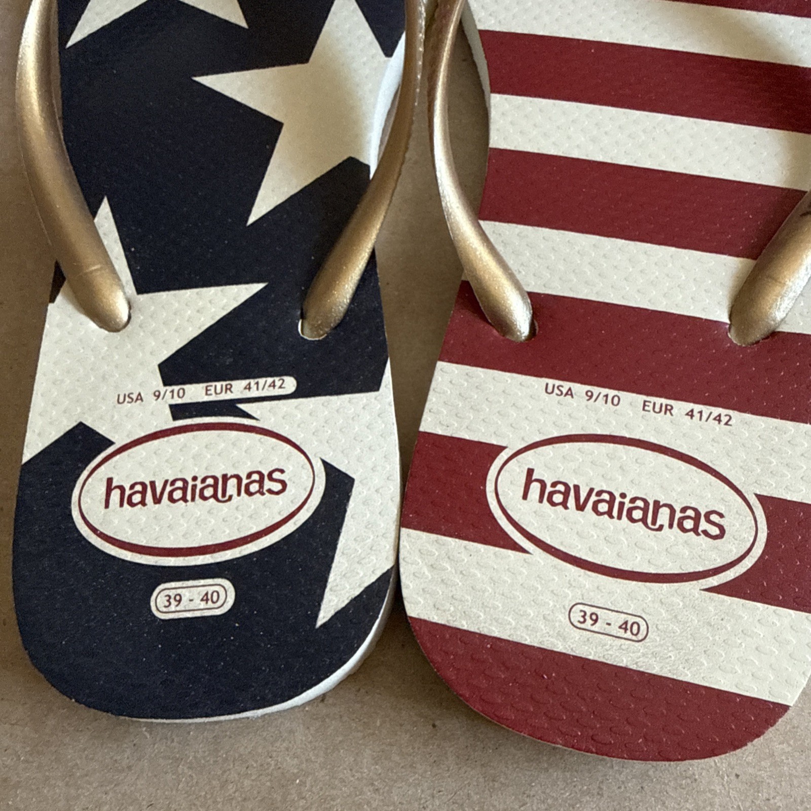 Havaianas Slim US Flag with Gold Straps and Metal Logo 39/40 Preowned Excellent