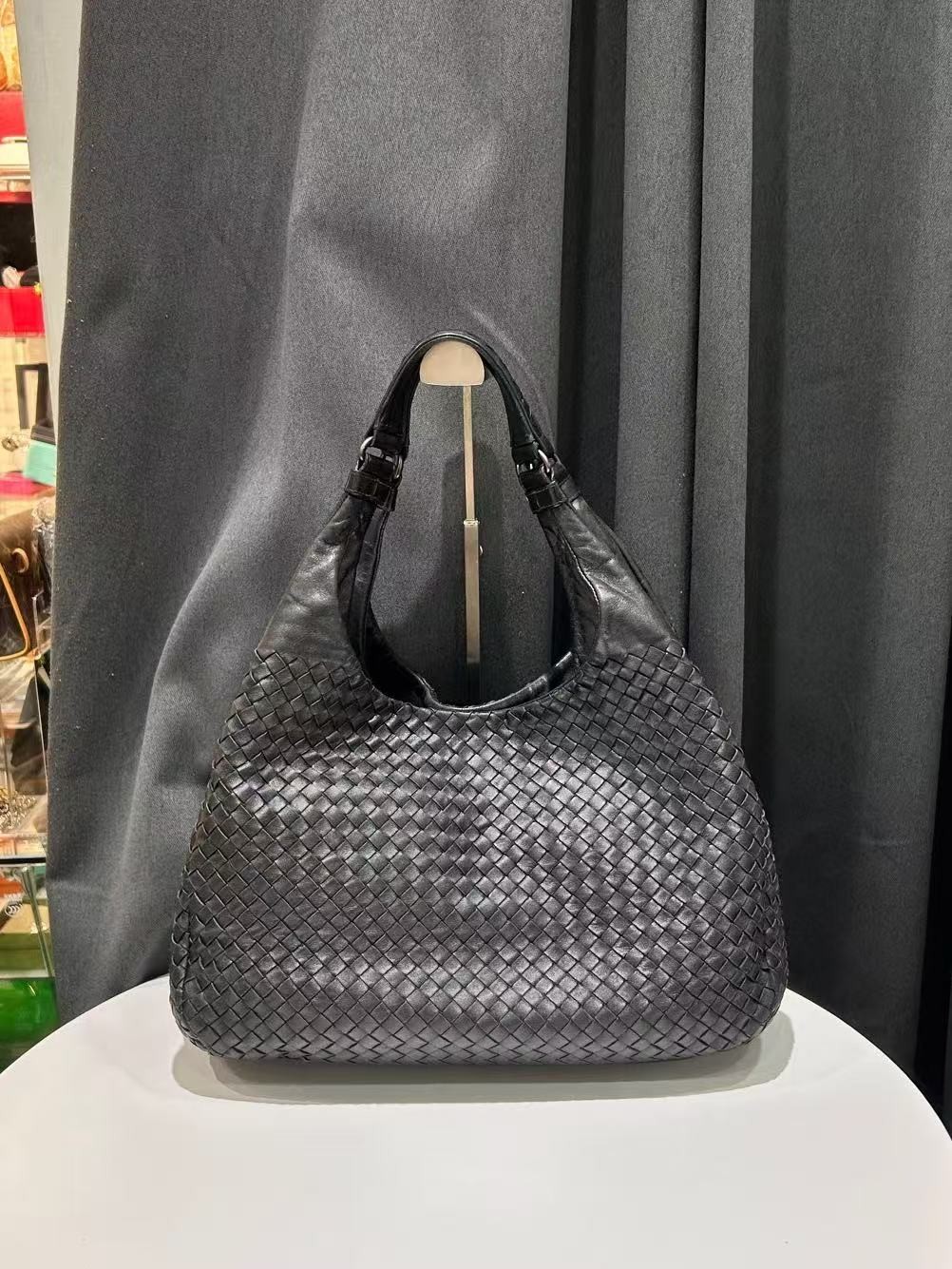 Authentic Bottega Veneta Black Intrecciato Large Hobo Shoulder Bag Italy