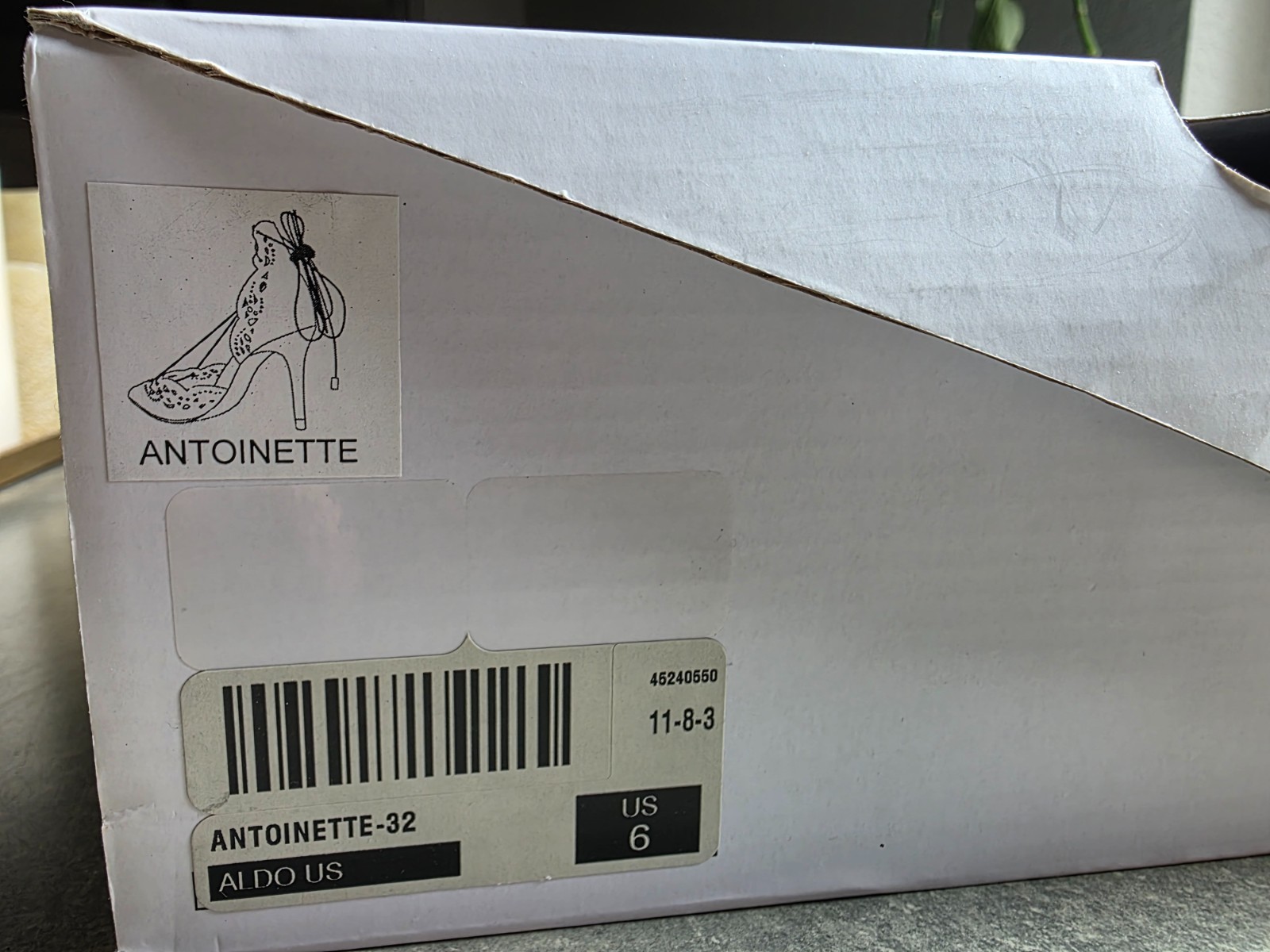 ALDO Antoinette Size 6 Nude Beige Suede Lace Up Stiletto Heels Pumps Never Worn