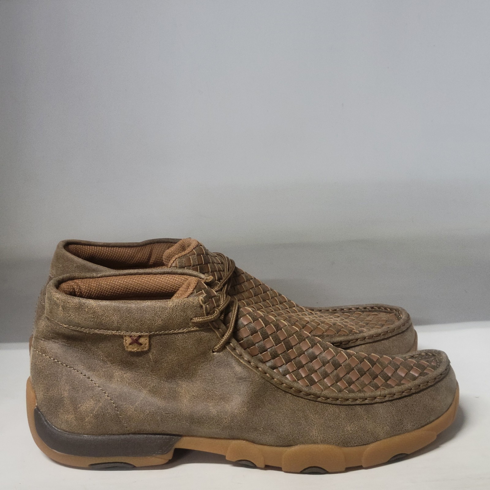 Twisted X Mens Chukka Driving Moc Bomber (LEFT BOOT 10.5M / RIGHT BOOT 10.5W)