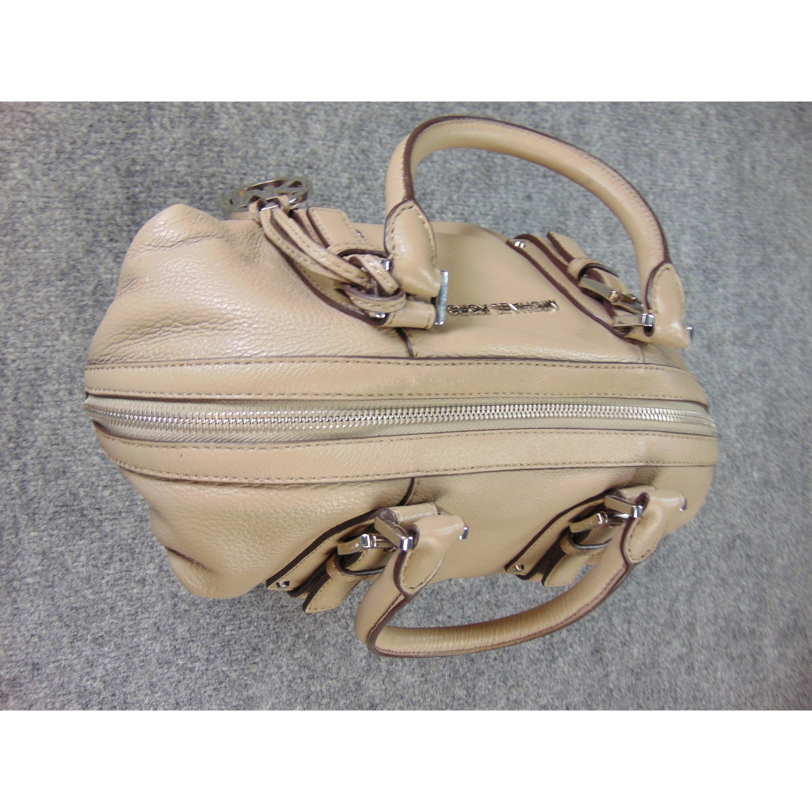 Michael Kors Bedford Satchel Tan Solid Leather Buckle Accent Handbag Purse