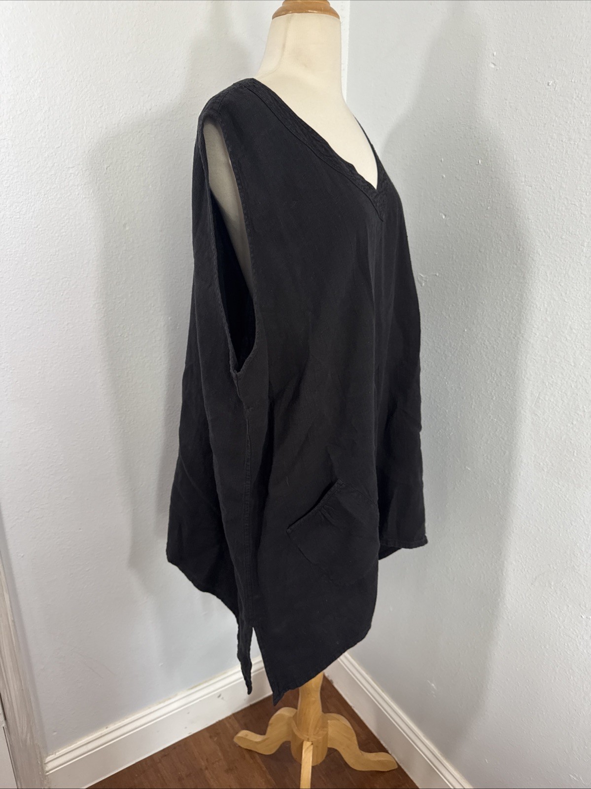 Kasbah Top Womens 28/30 Black Linen V Neck Oversize Asmy Lagenlook Beachy
