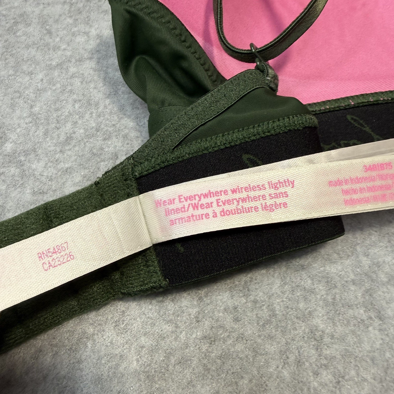 Victoria Secret Pink 34B Wear Everywhere Push Up Bra Wireless Green