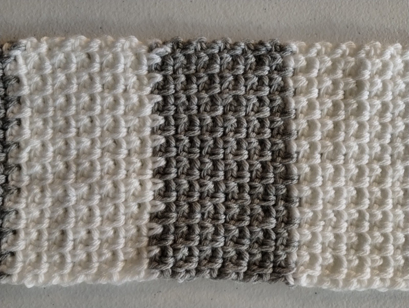 Handmade Gray And White Moss Stitch Scarf