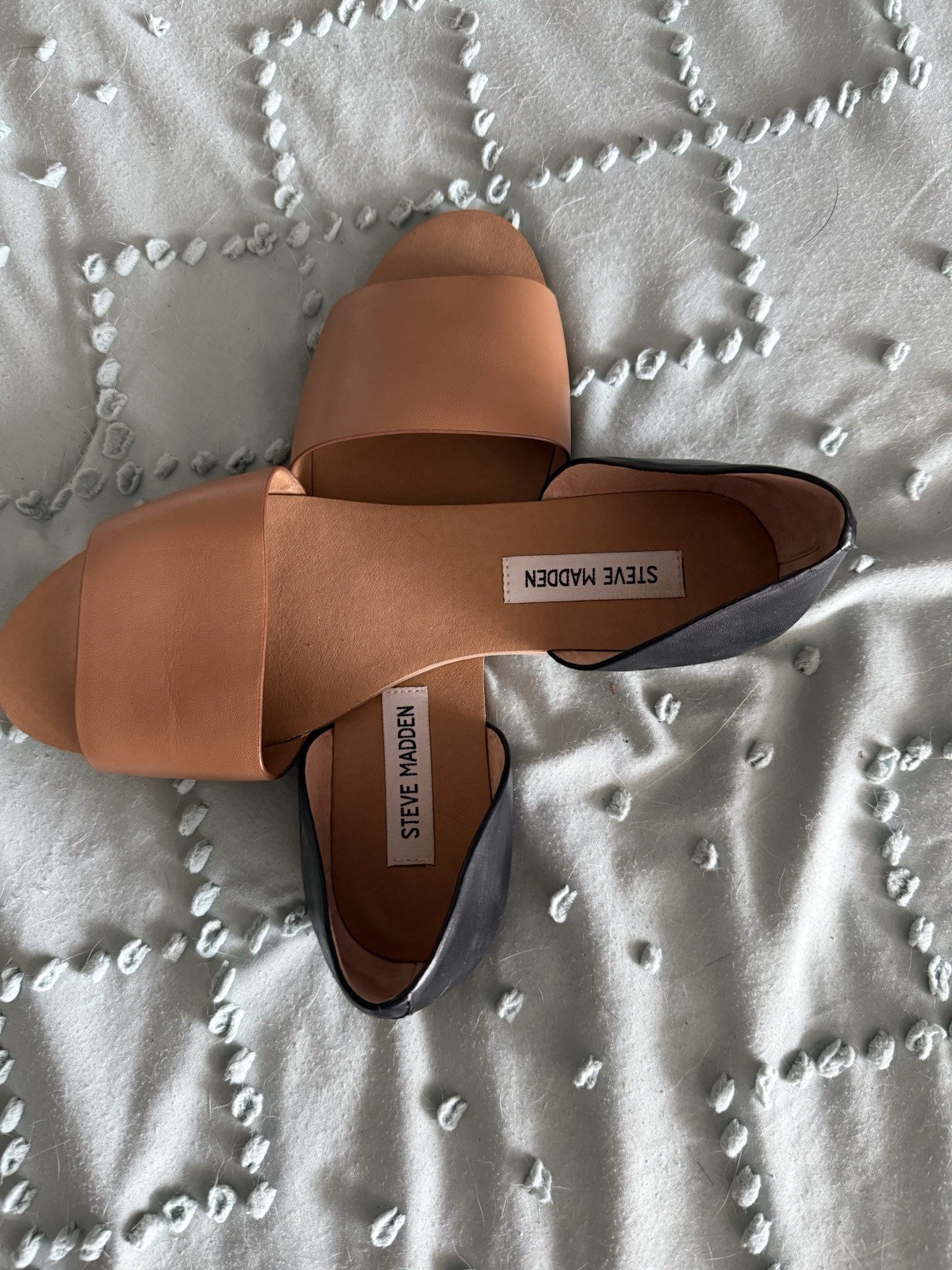 Steve Madden Shoes | Steve Madden Sidestep Women Flats : Black/Tan | Size 9.5