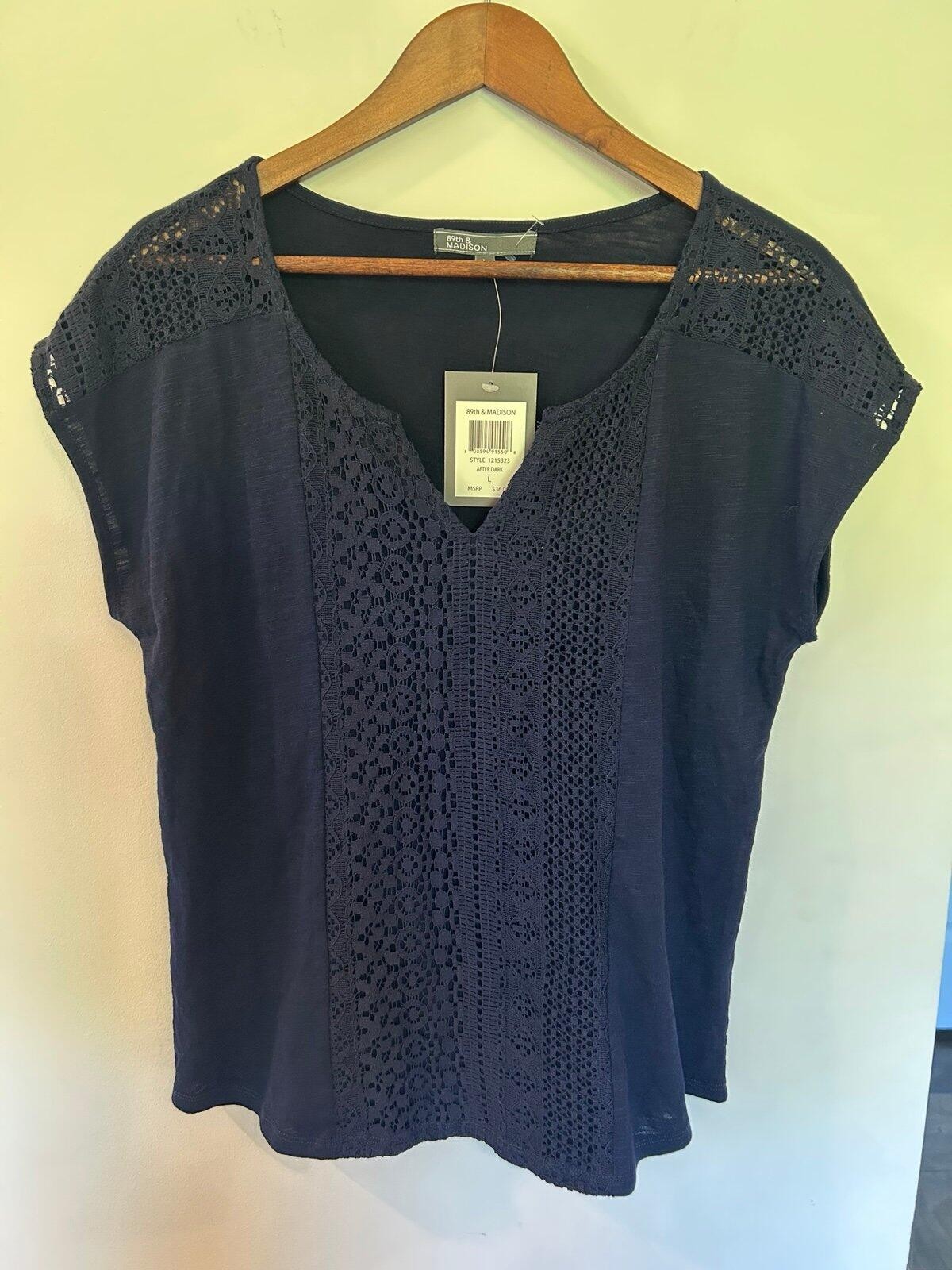 89th & Madison Navy Lace Front Top – Women’s Large – NWT
