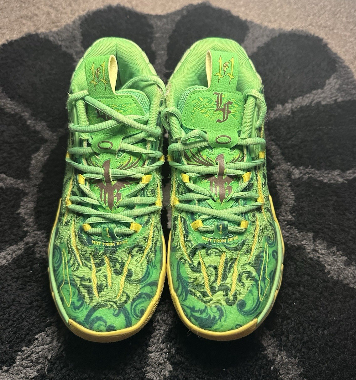 PUMA MB.03 LaMelo Ball Unisex Kids Green/Yellow Basketball Sneakers 4.5