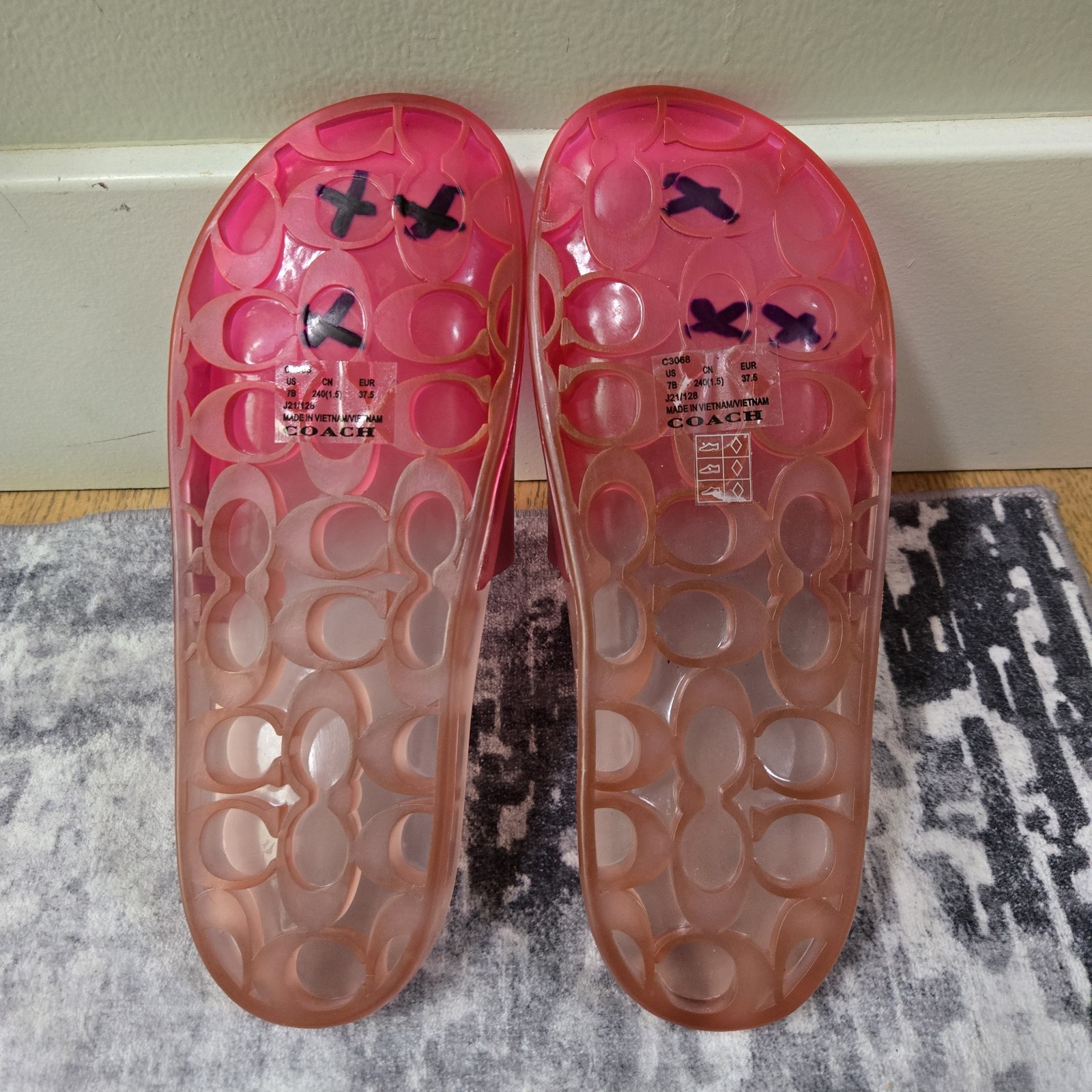 Coach Signature Pink Logo Slide Sandals Women’s Slip On US 7B EU 37.5 C3068