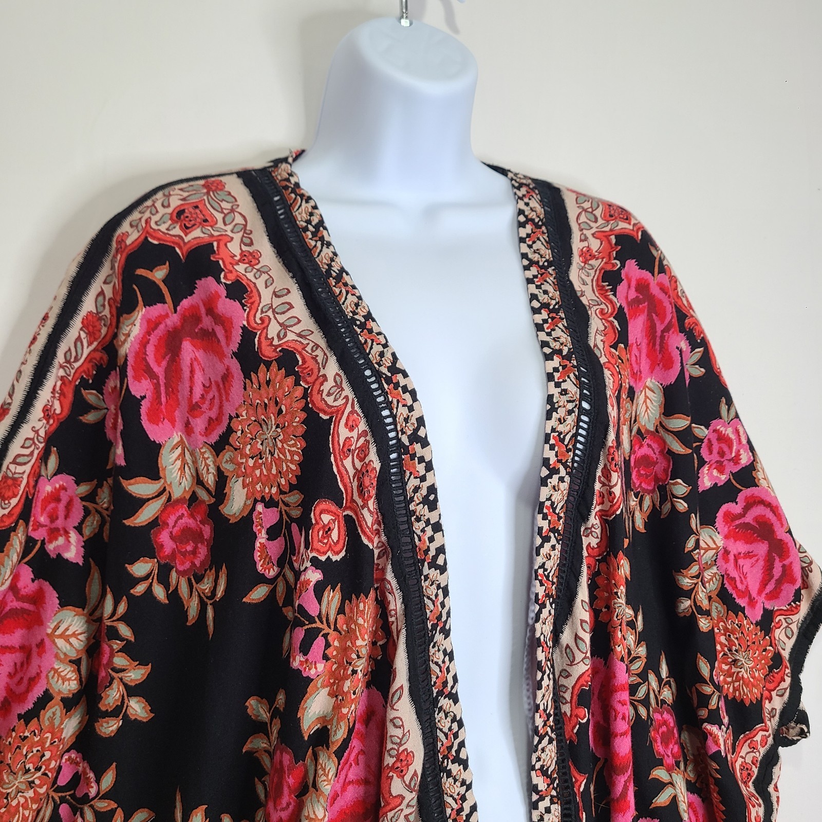 Vtg 90s Y2K Angie Colorful Lightweight Oversized Relaxed Shawl Roses Floral Lg