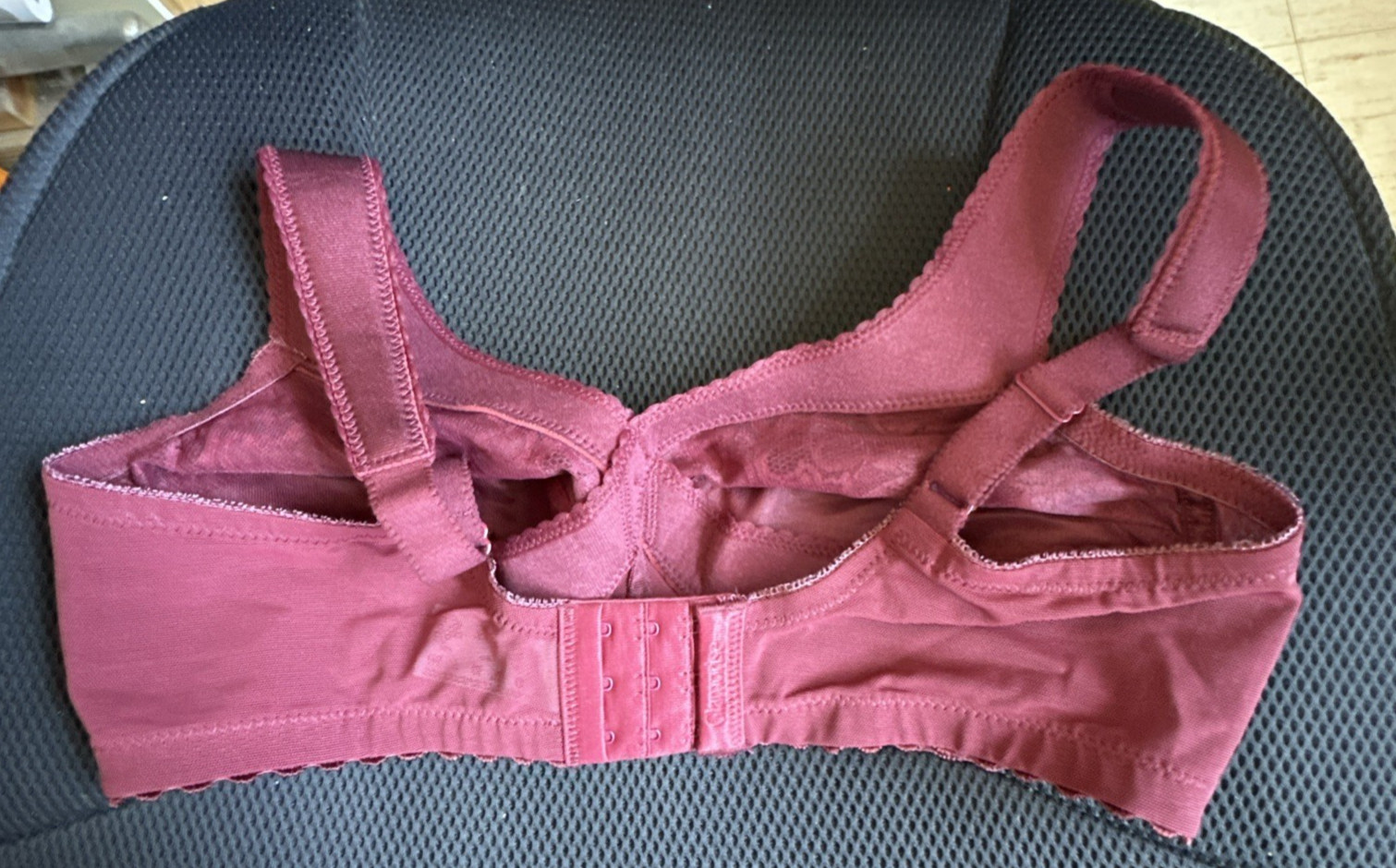 PICK SIZE/COLOR – Glamorise #1000 MagicLift Original Wirefree Support Bra