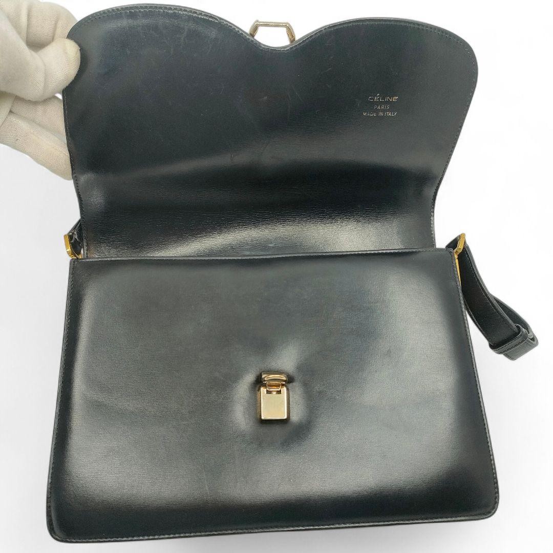 CELINE Black Leather Horse Carriage Shoulder Bag Gold Hardware Auth