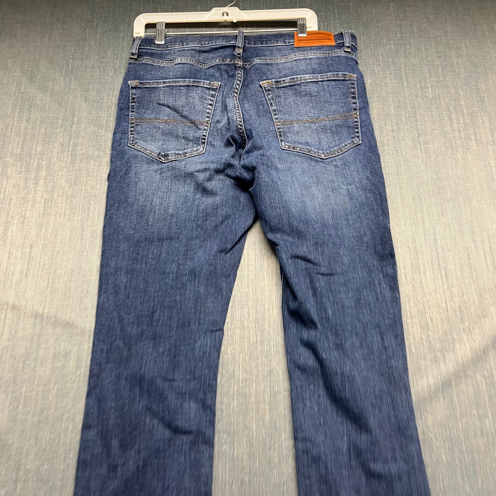Lucky Brand 223 Men’s Jeans Size 32×32 Blue Denim Dark Wash Straight-Leg