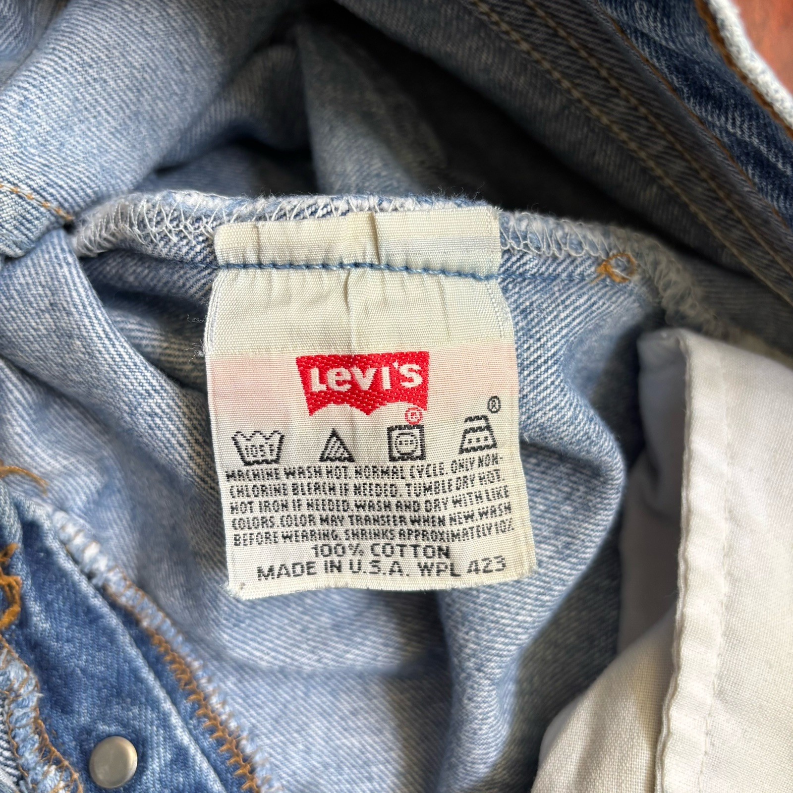 Vintage 90s Levis 501xx Denim Jeans Size 31×32 Made In USA Medium Wash