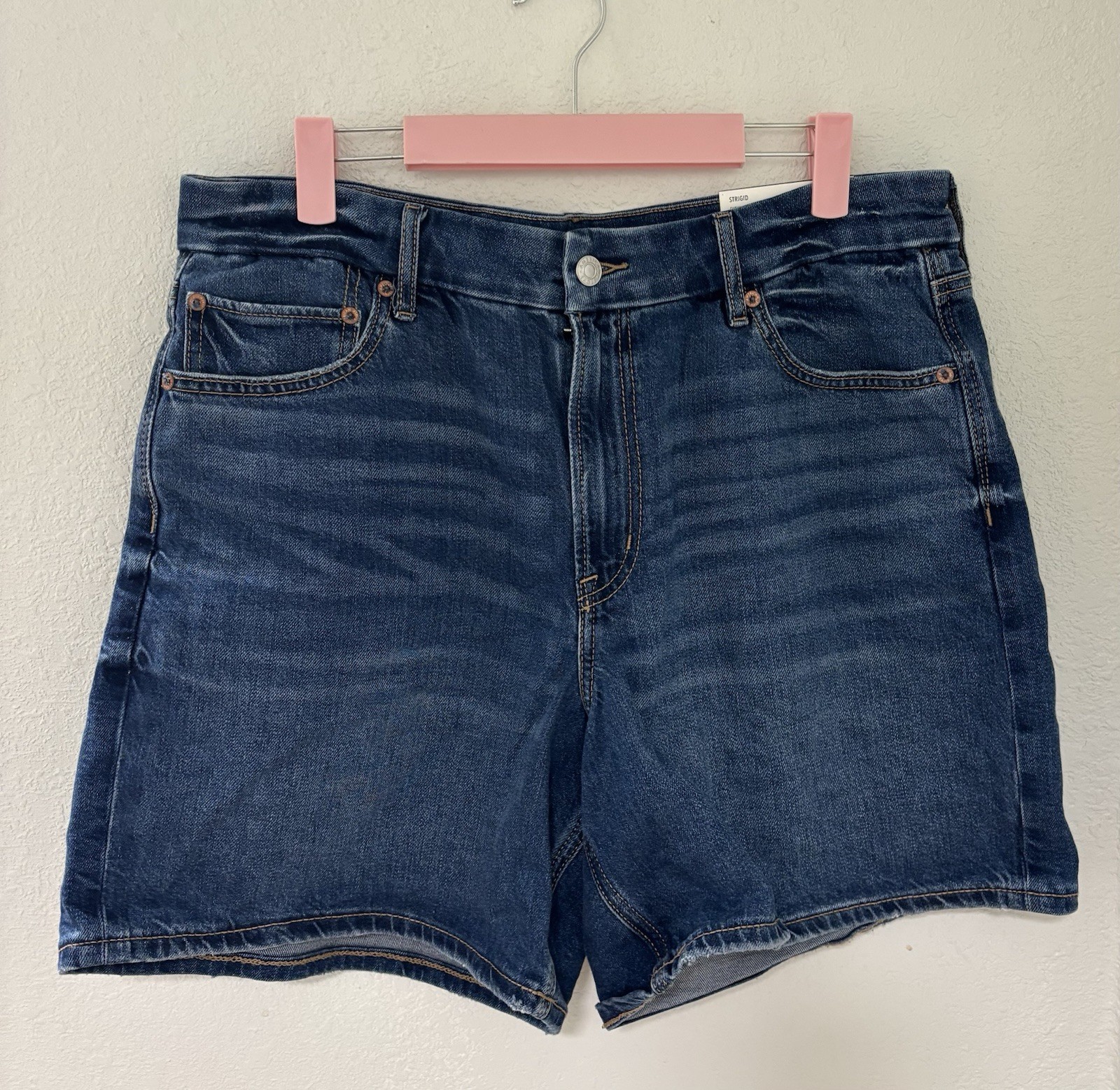 NWT American Eagle Shorts Womens 12 Blue Curvy 6”Relaxed Short Strigid Jean