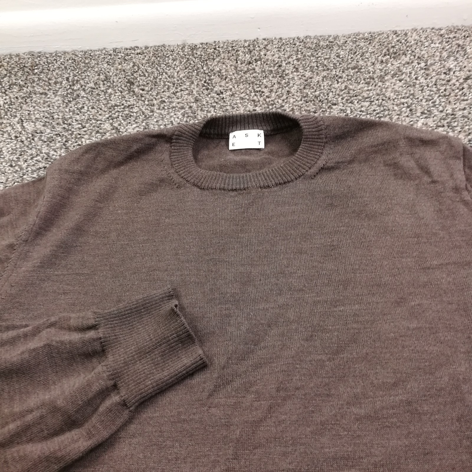 Asket Sweater Merino Wool Crewneck Pullover Brown Mens Large Short