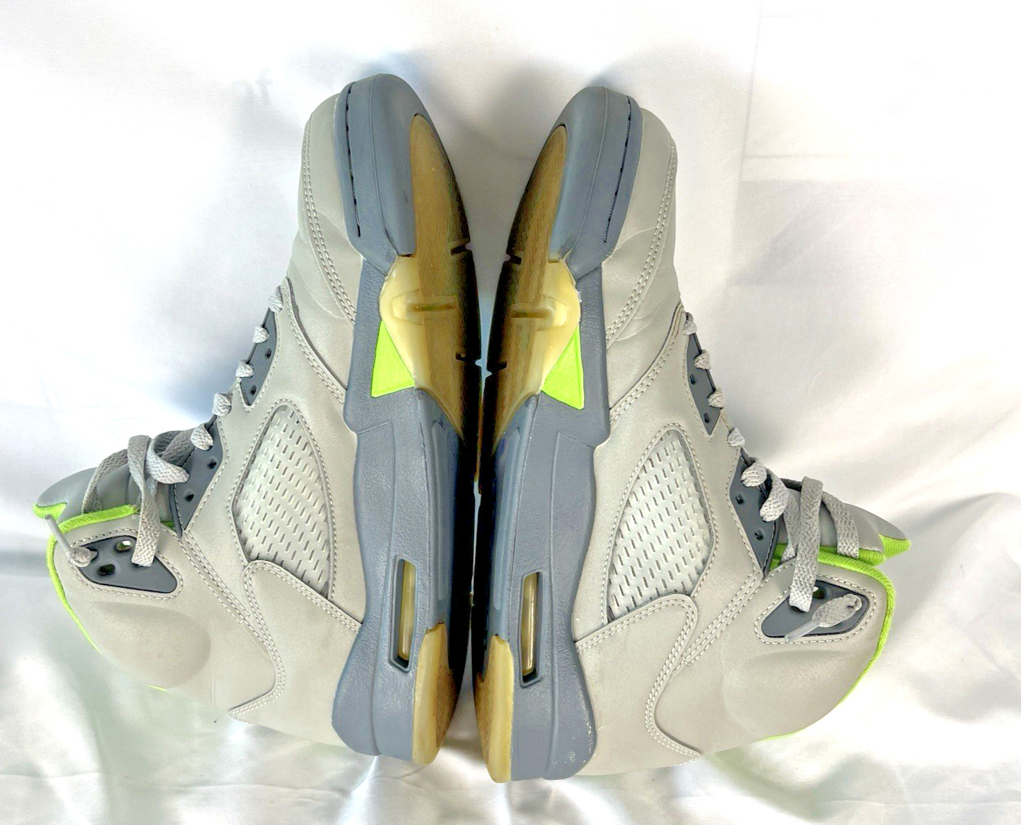 Jordan 5 Retro Green Bean Grey Leather Sneakers Size 8.5 DM9014-003