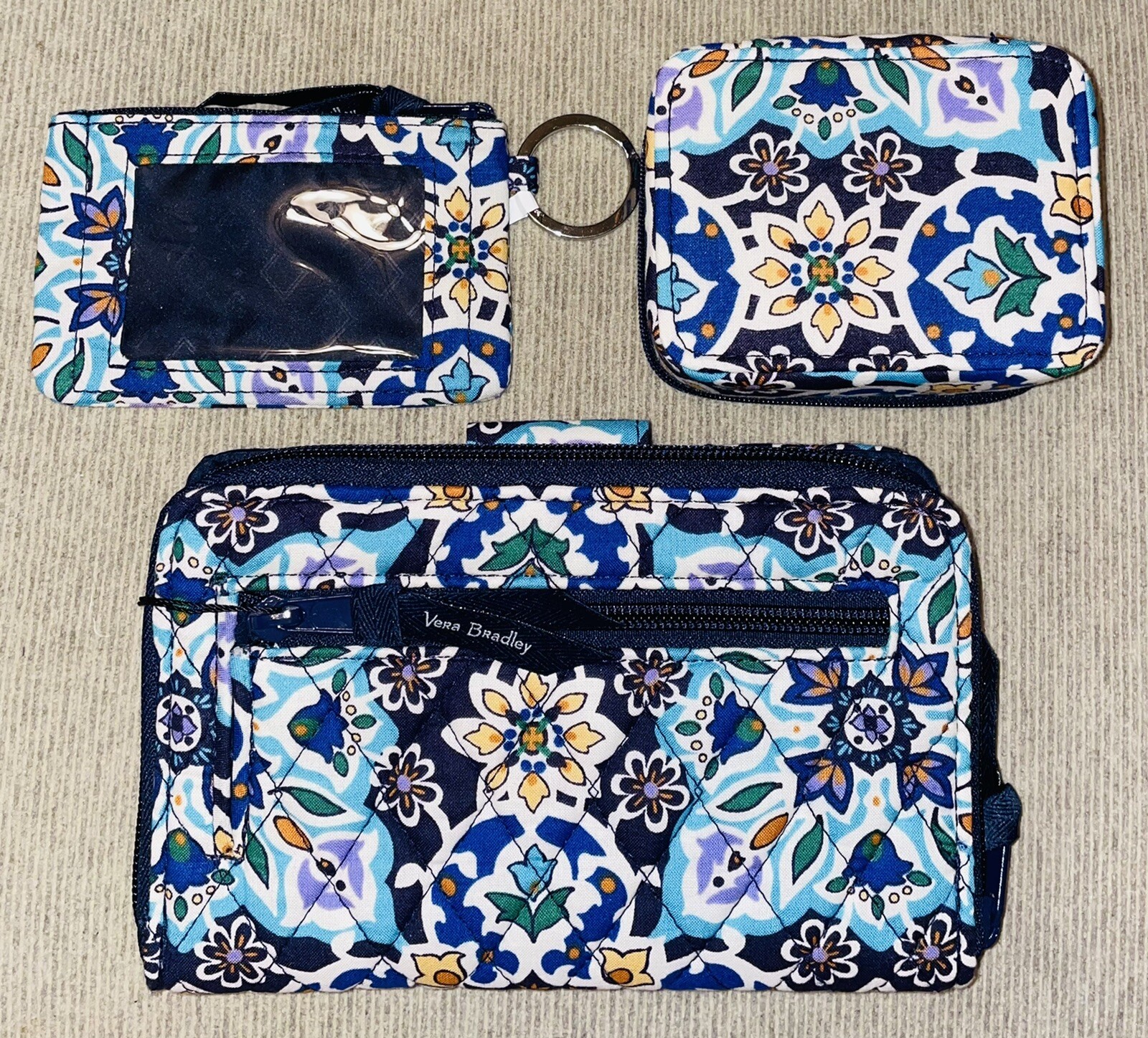 Vera Bradley *FREE POPSOCKET* Lisbon Medallion Cool (See Description)