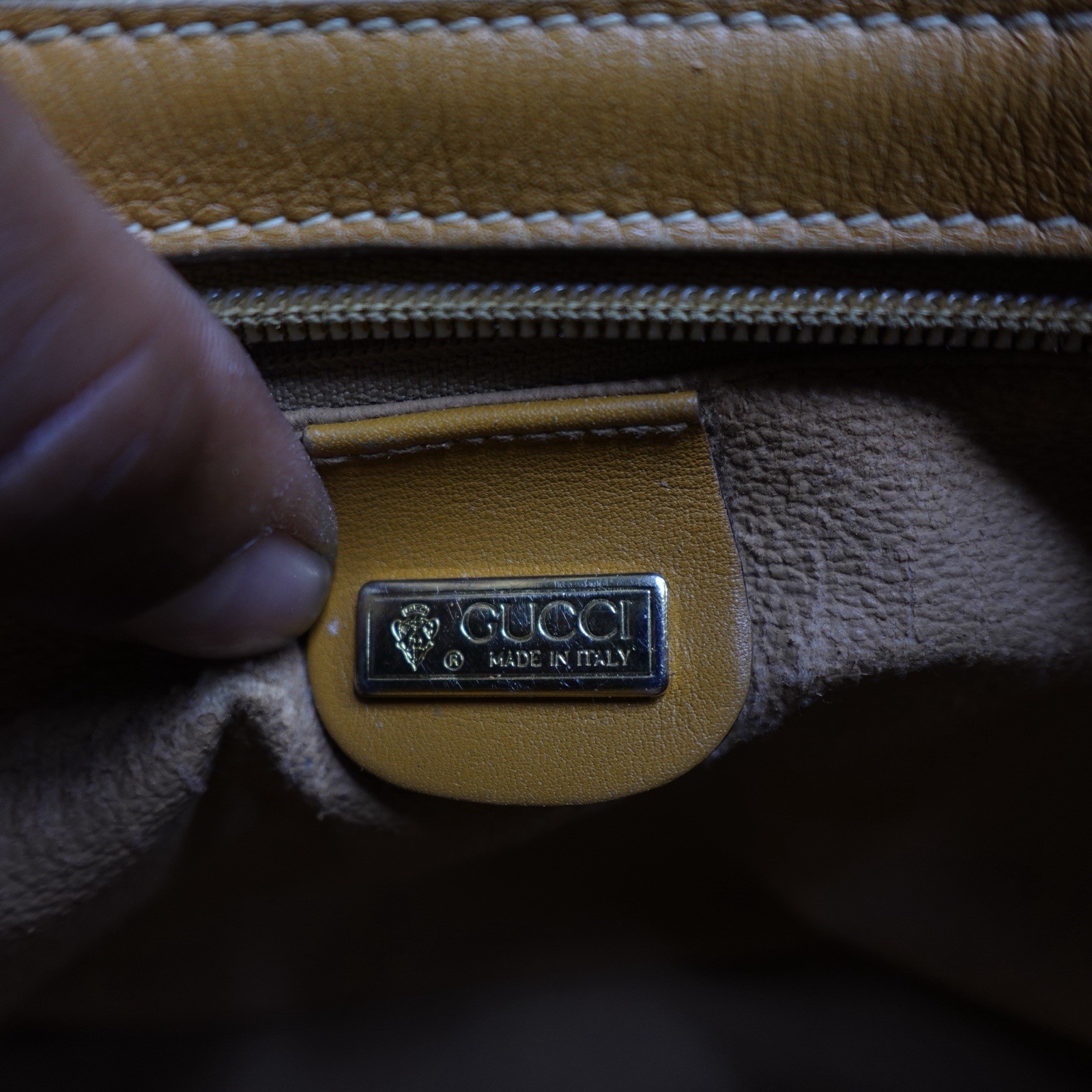 Vintage Gucci GG Supreme Monogram Boston Bag Tan Leather Italy Need Light Repair