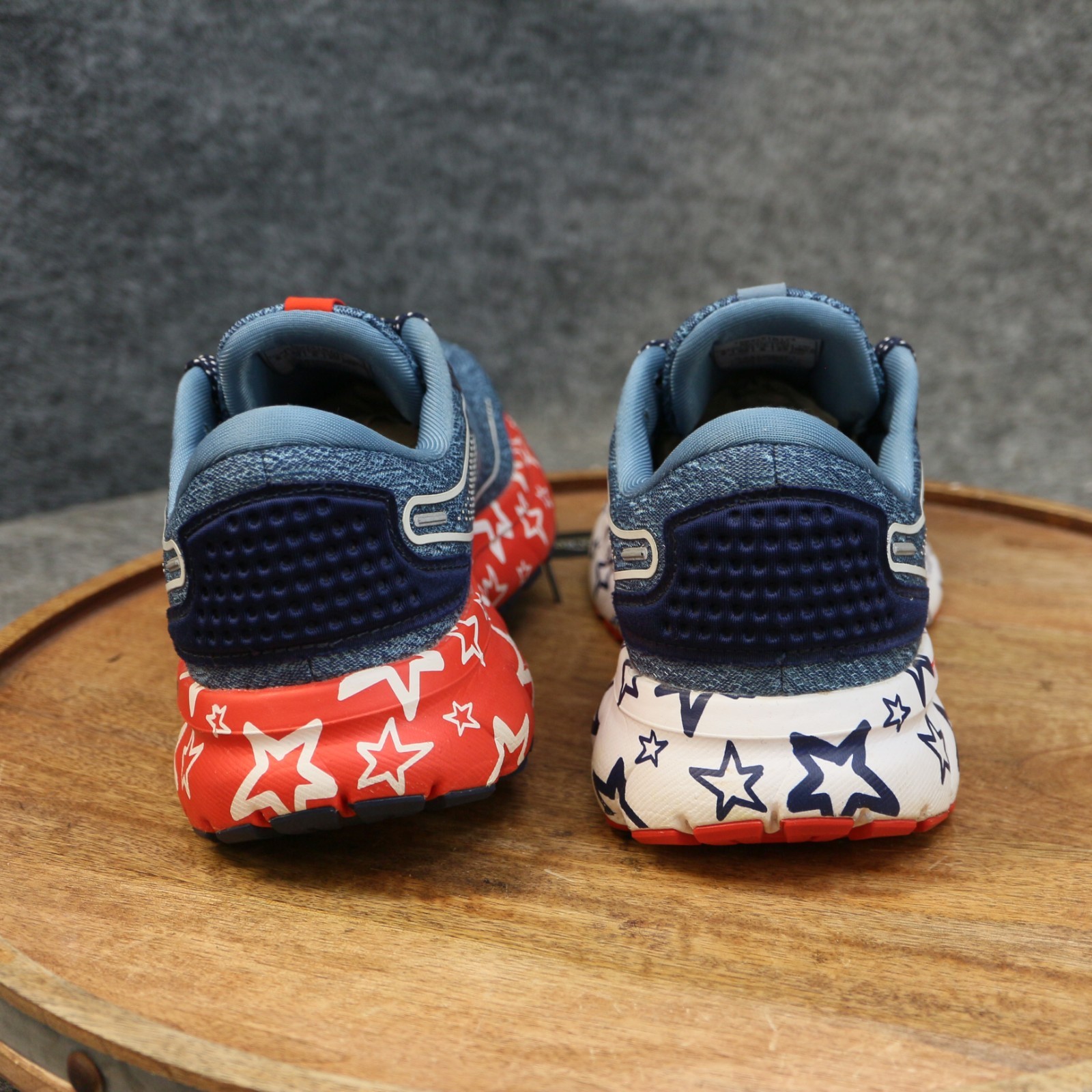 Brooks Trace 2 Womens Size 8 B USA Stars Fourth Of July Americana Running Shoes