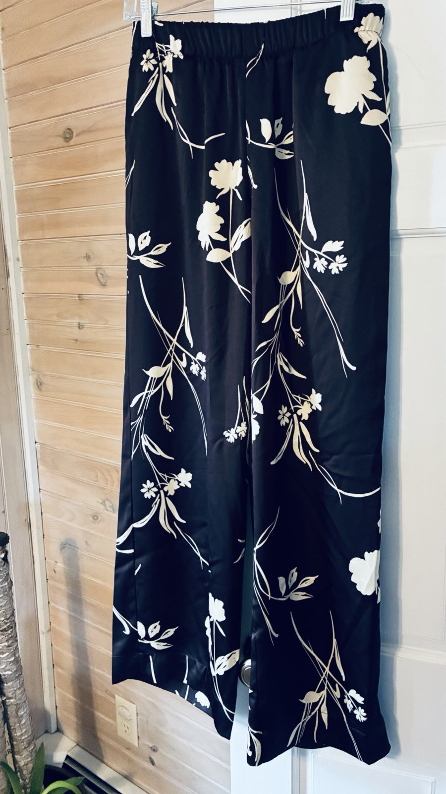 New Day Women’s Black/White Floral Wide-Leg Pull-On Pants Elastic Waist S